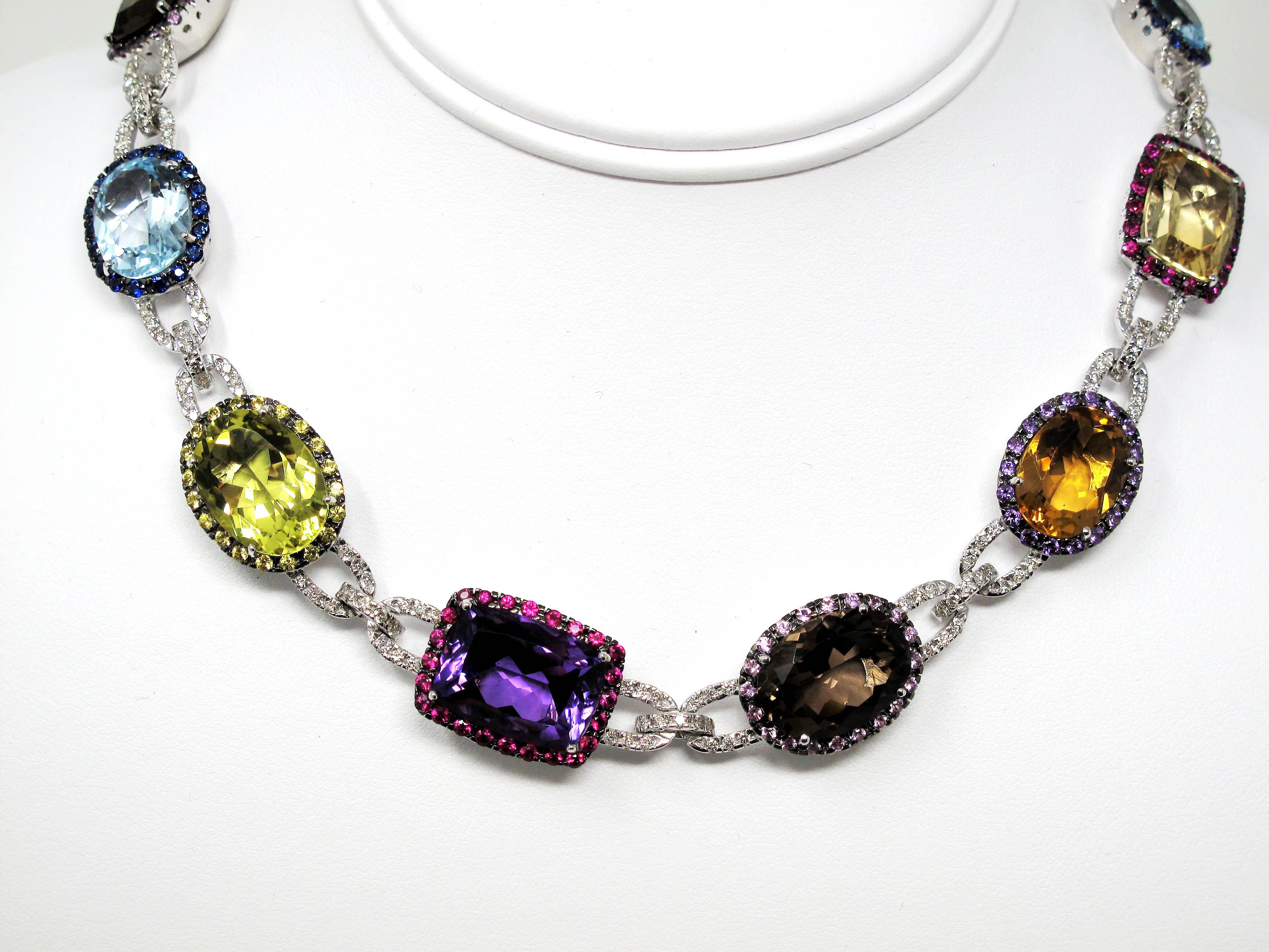 Mehrfarbige Edelsteine und Pavé-Diamanten Choker Halskette 18 Karat Weißgold (Ovalschliff)