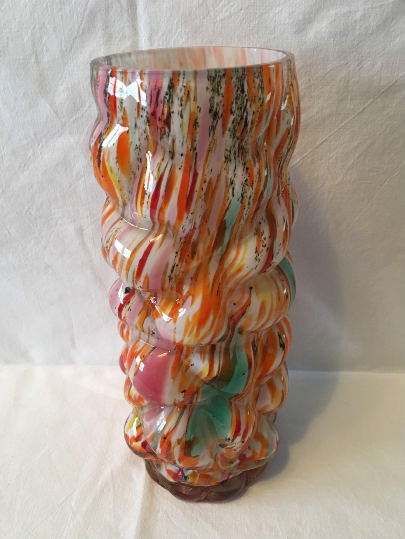 Multi-Color Hand Blown Murano Glass Vase from 1960s Italy (Italienisch) im Angebot