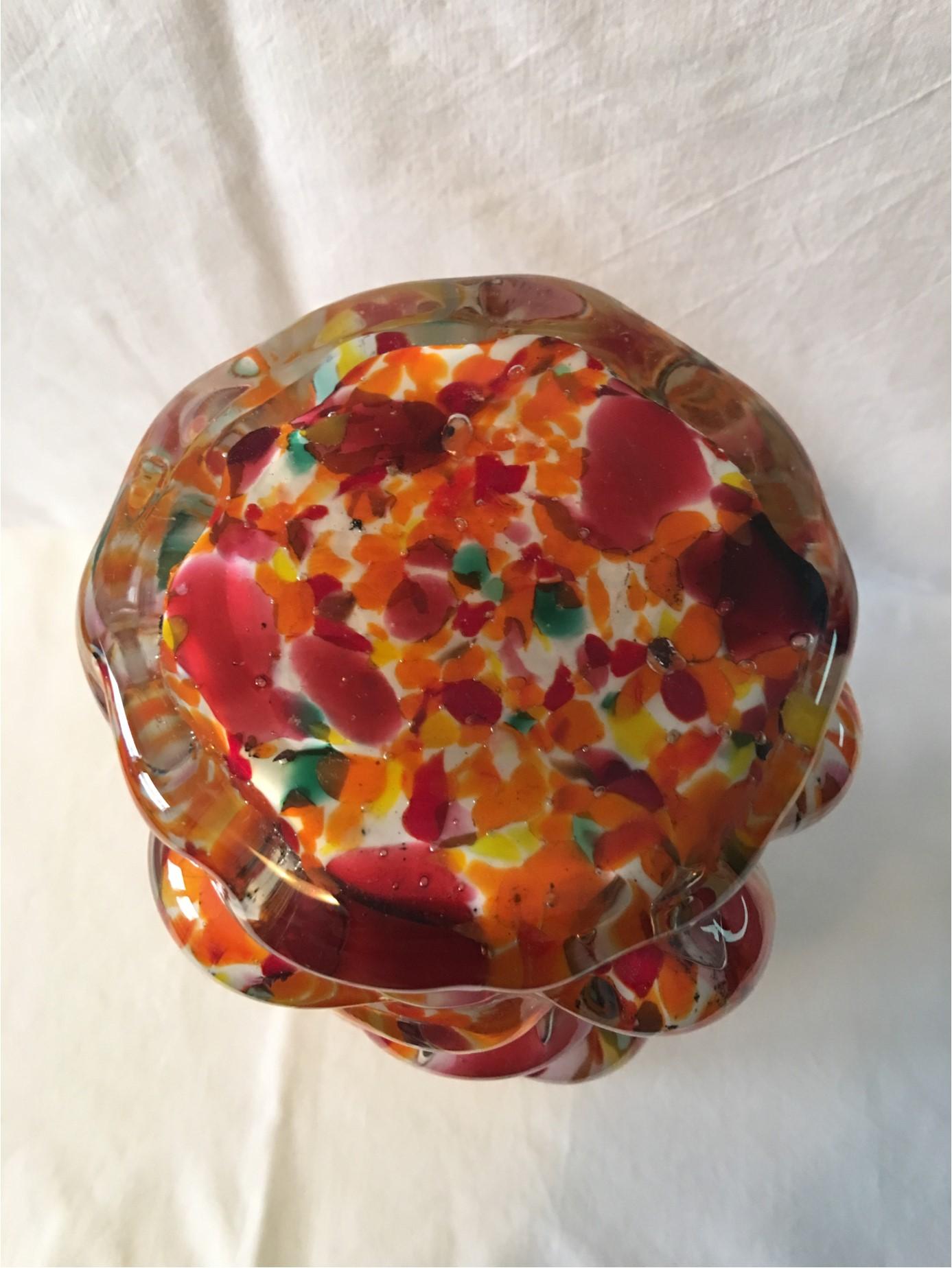 Multi-Color Hand Blown Murano Glass Vase from 1960s Italy im Angebot 2
