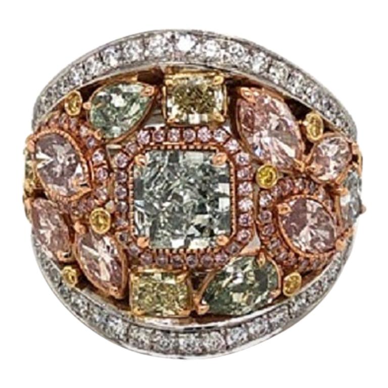 Bague en or blanc 18 carats avec diamants naturels multicolores de couleur fantaisie « GIA » en vente