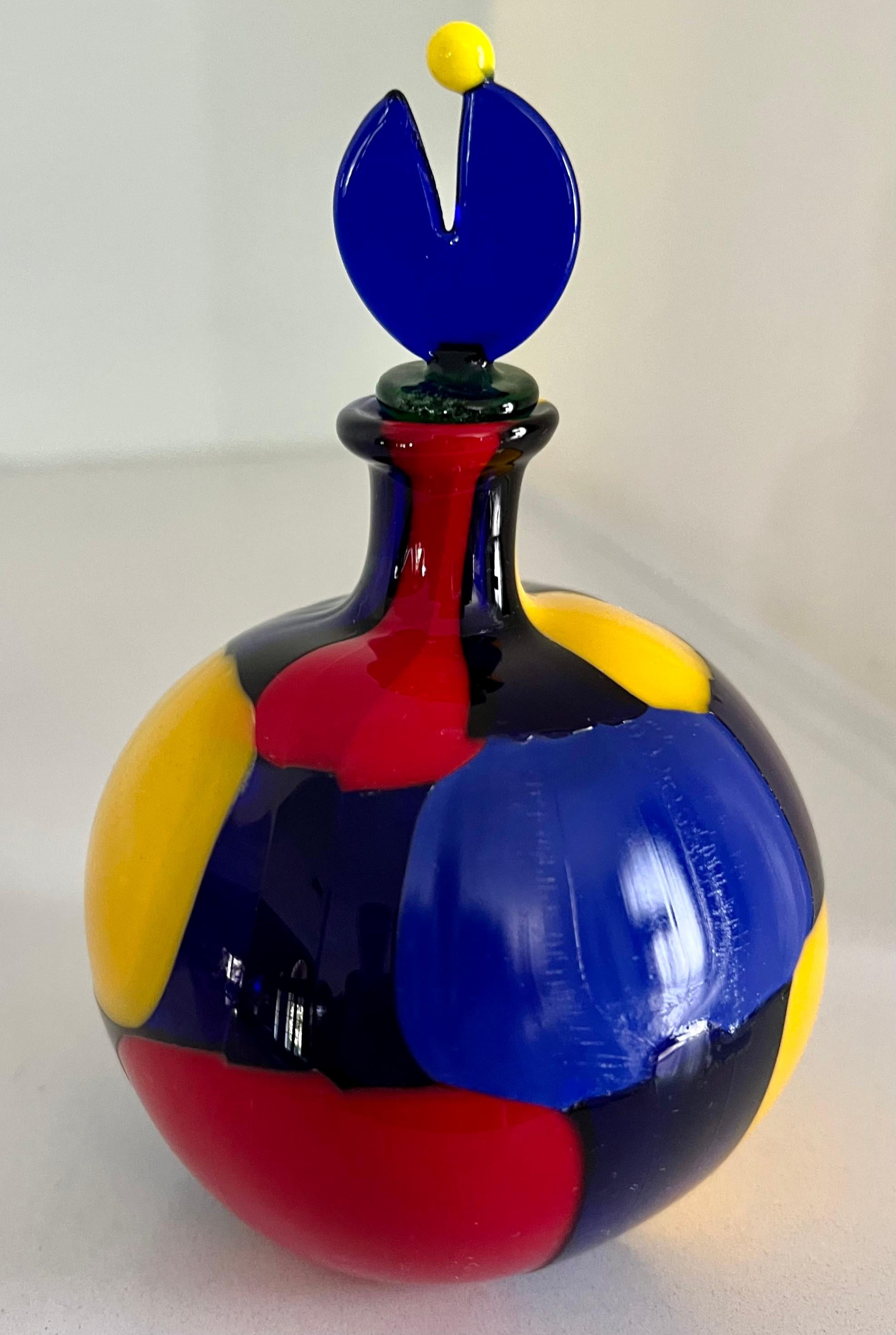 Mehrfarbige Murano-Parfümflasche aus undurchsichtigem Glas (Italienisch) im Angebot