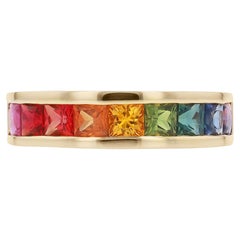 Alianza de boda de oro amarillo con zafiro arco iris multicolor