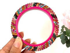 Braccialetto con cristalli di strass multicolore