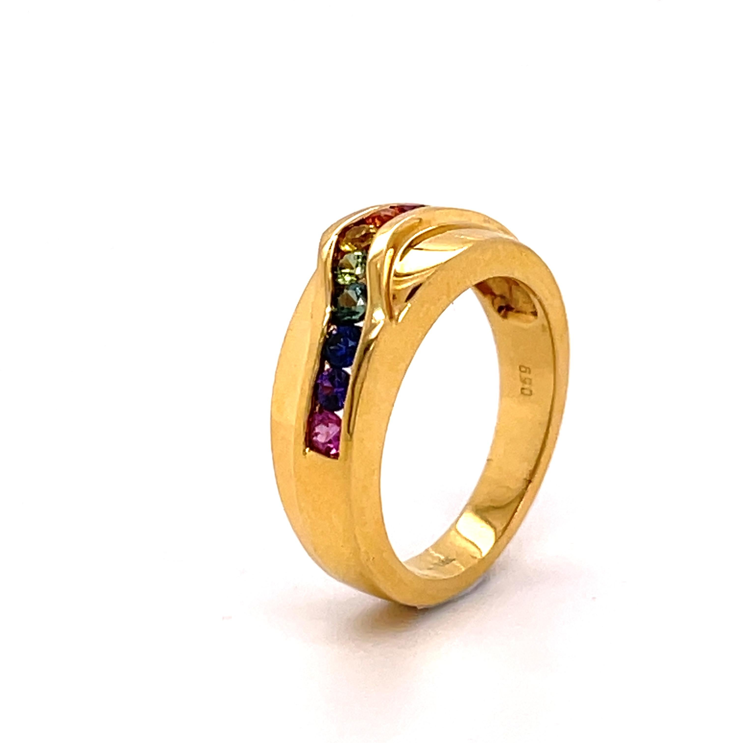 Contemporary Multi-Color Sapphire 18 Karat Yellow Gold Ring