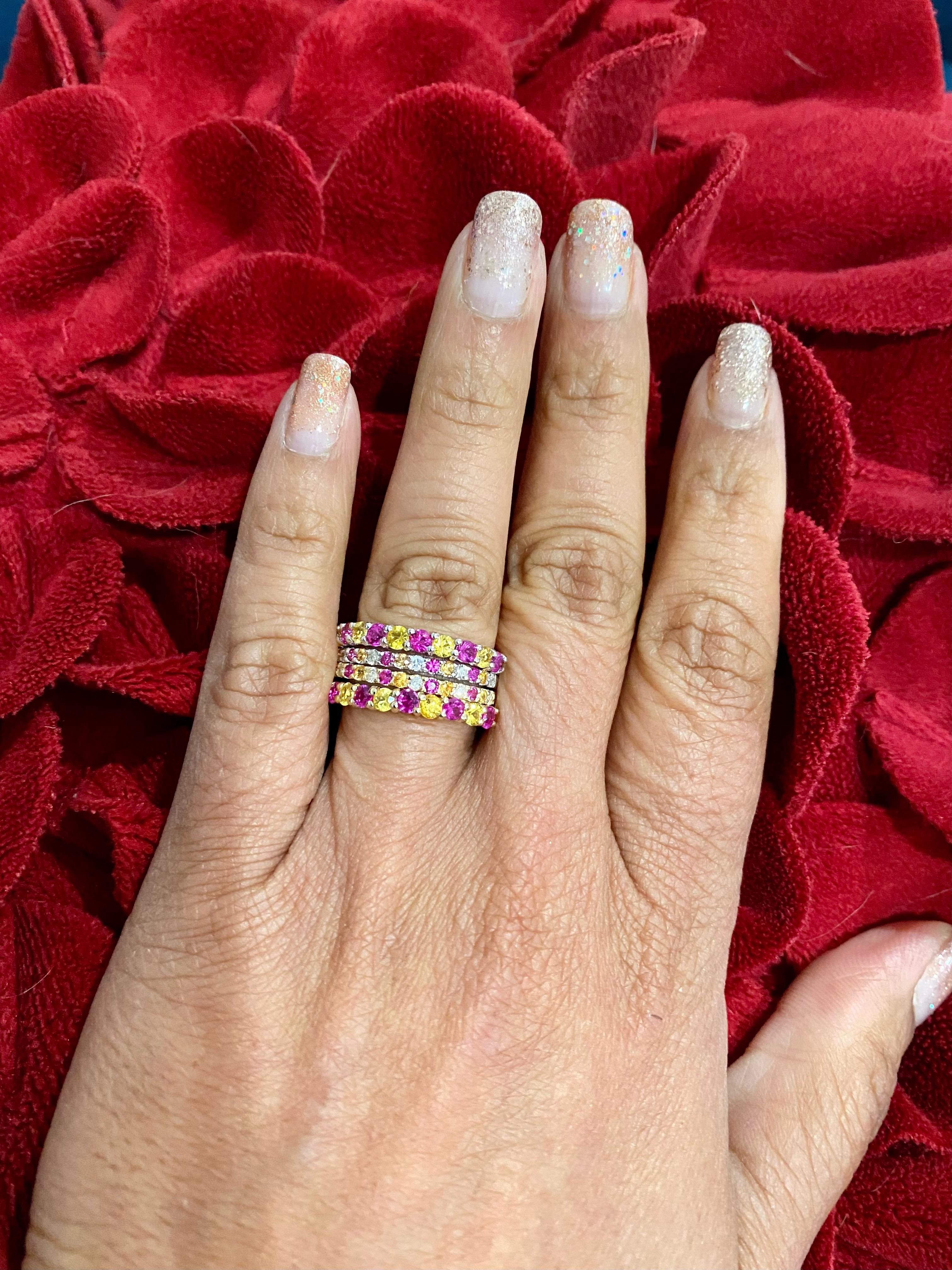 Set di fasce d'oro impilabili con zaffiri e diamanti multicolore in vendita 3