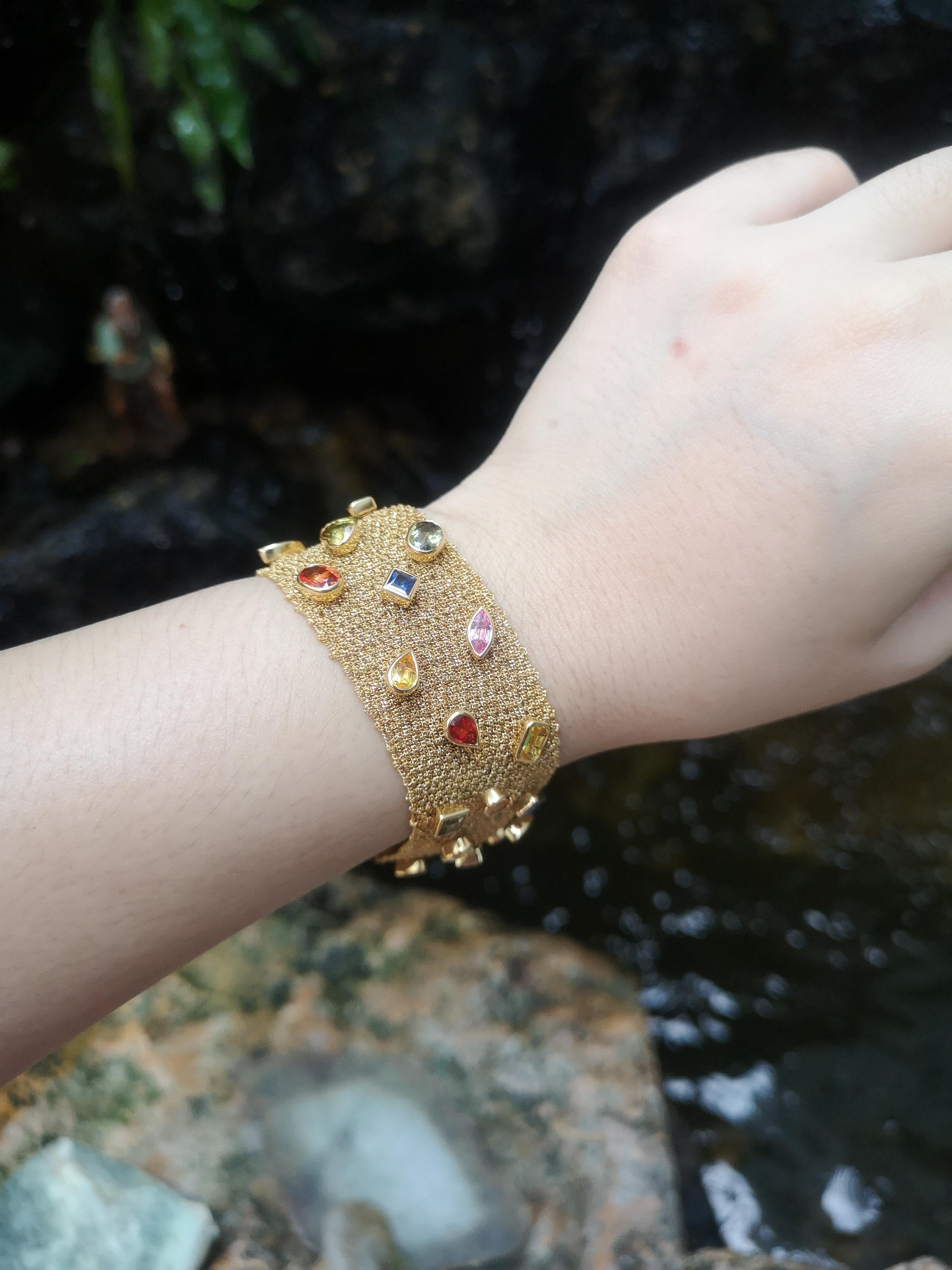 Mixed Cut Multi-Color Sapphire Bracelet Set in 18 Karat Gold Settings For Sale
