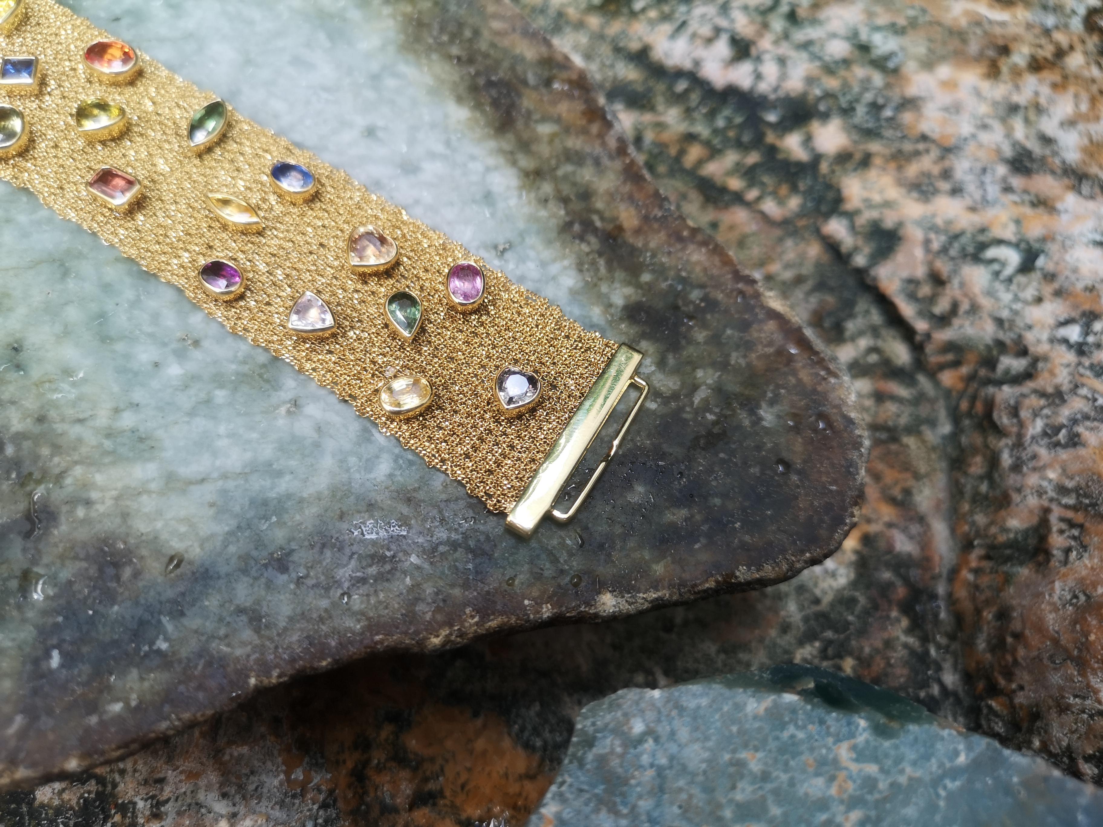 Multi-Color Sapphire Bracelet Set in 18 Karat Gold Settings For Sale 1