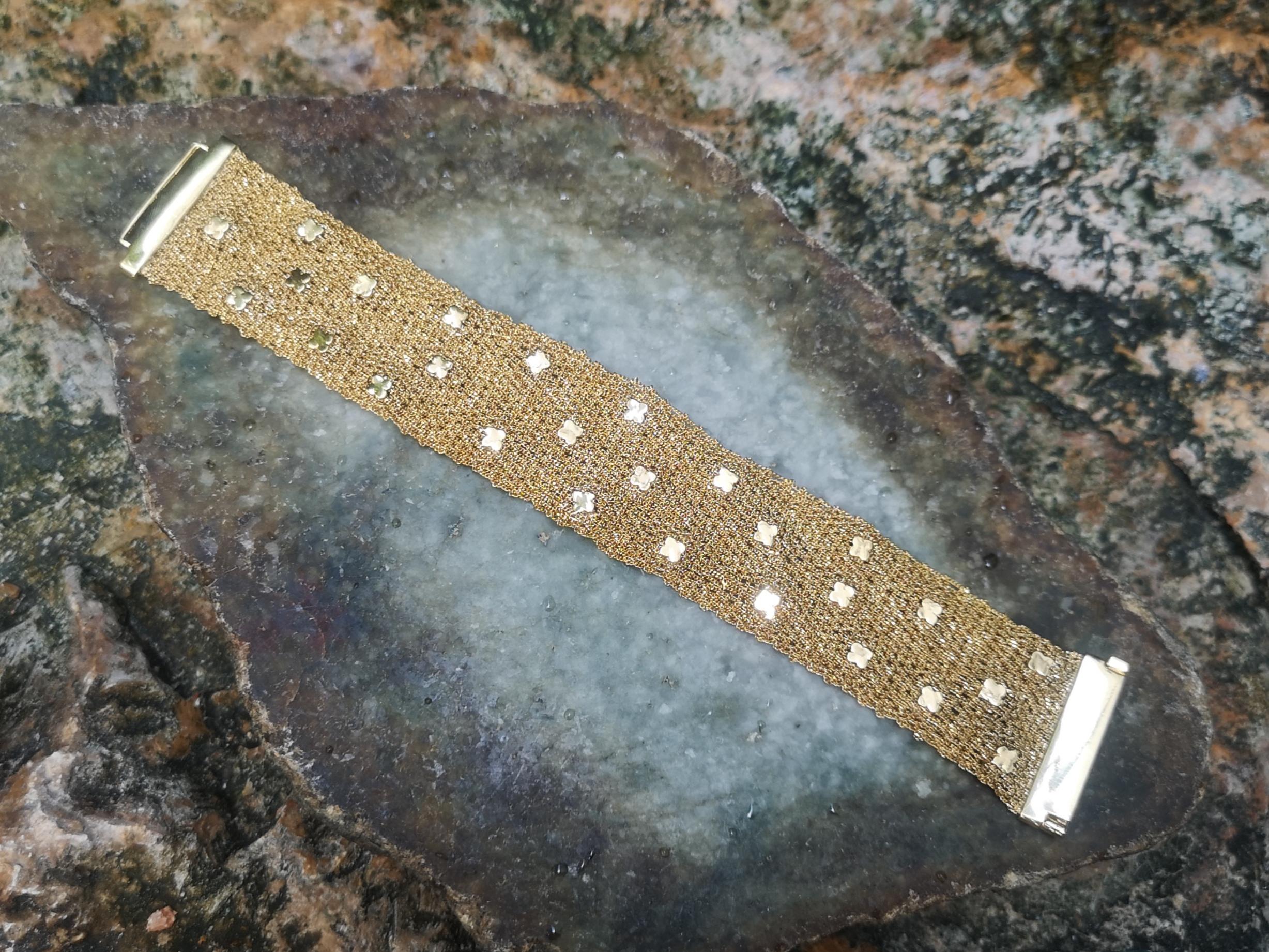 Multi-Color Sapphire Bracelet Set in 18 Karat Gold Settings For Sale 2
