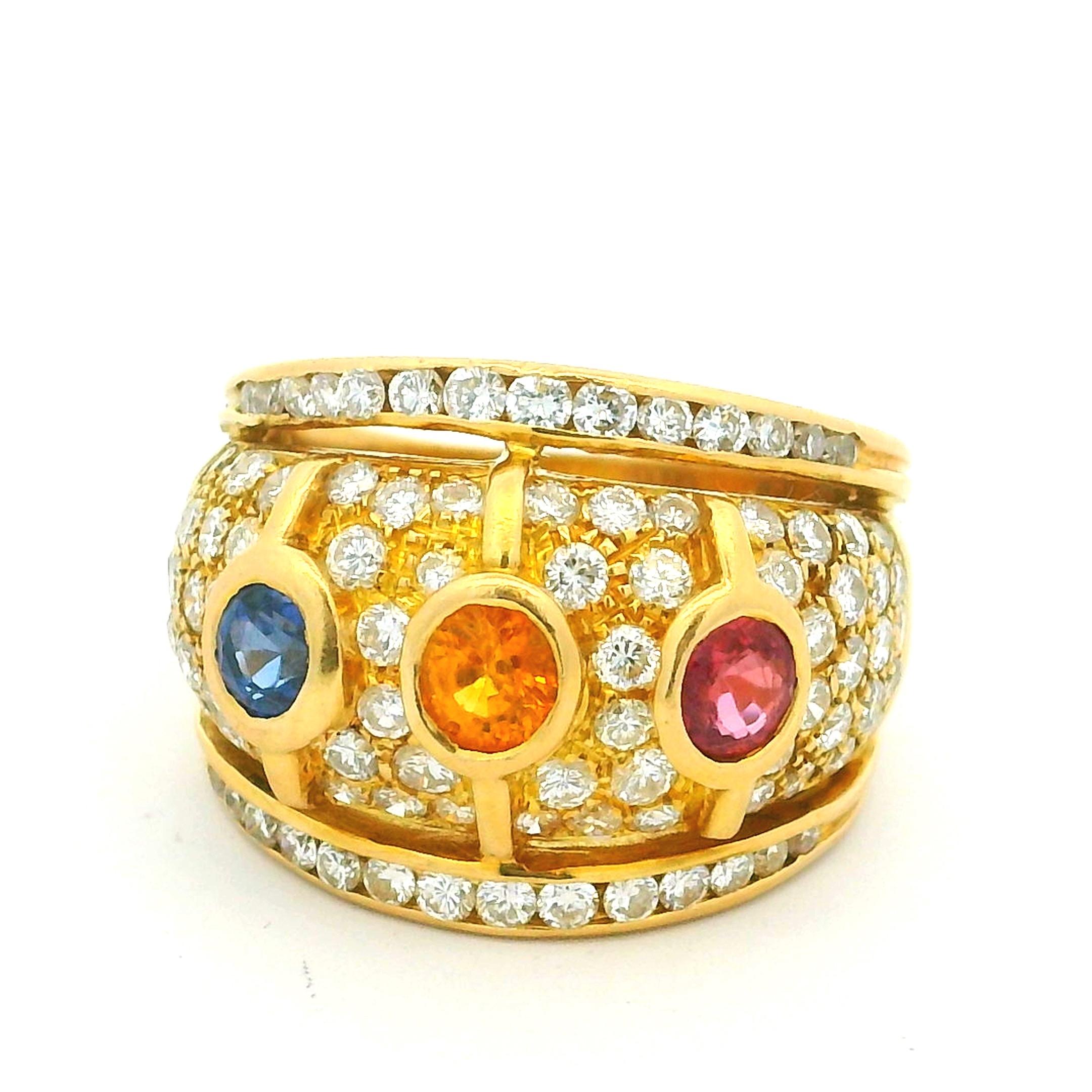 Anillo de cóctel de zafiro multicolor y diamantes en oro amarillo de 18 quilates, circa años 80 en venta 5