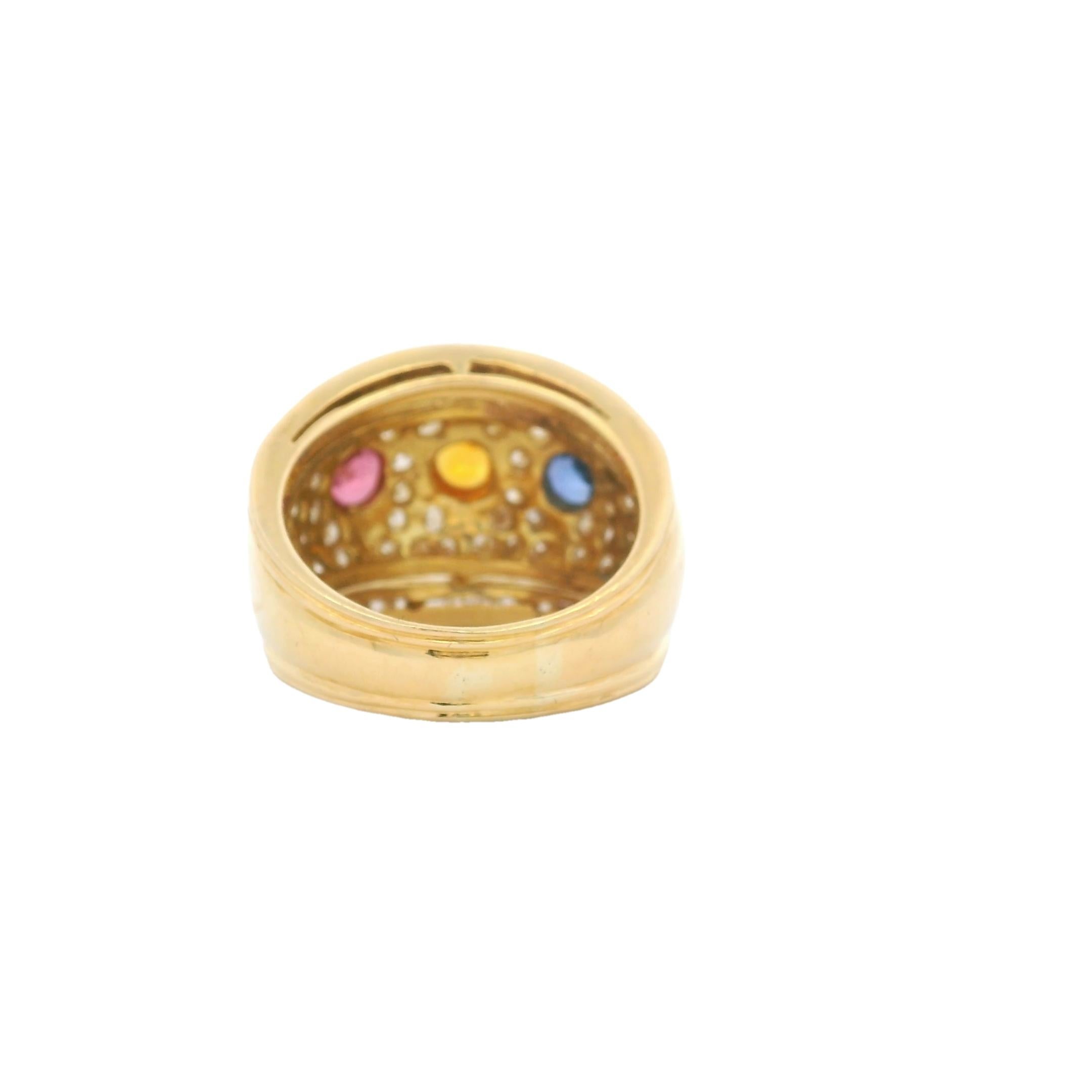 Taille cabochon Bague de cocktail en or jaune 18 carats, saphir multicolore et diamant, vers les années 1980 en vente