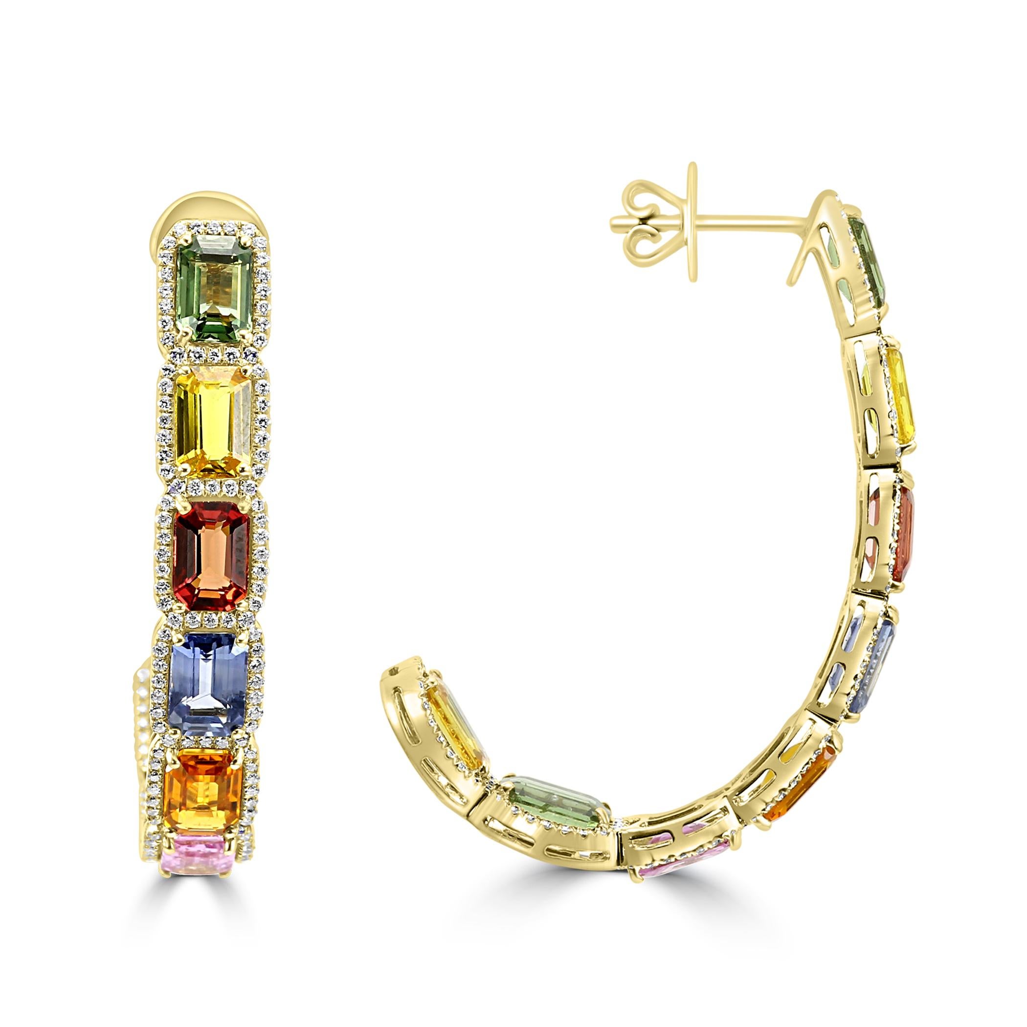 Moderne Boucles d'oreilles pendantes en or jaune 14 carats, saphirs, émeraudes et diamants 12,30 carats en vente
