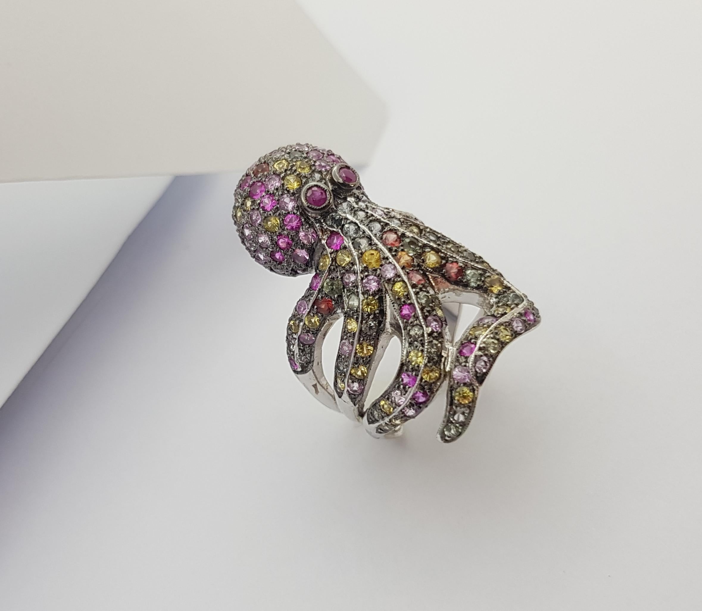 Multi-Color Sapphire Octopus Ring set in Silver Settings In New Condition For Sale In Dusit, 10
