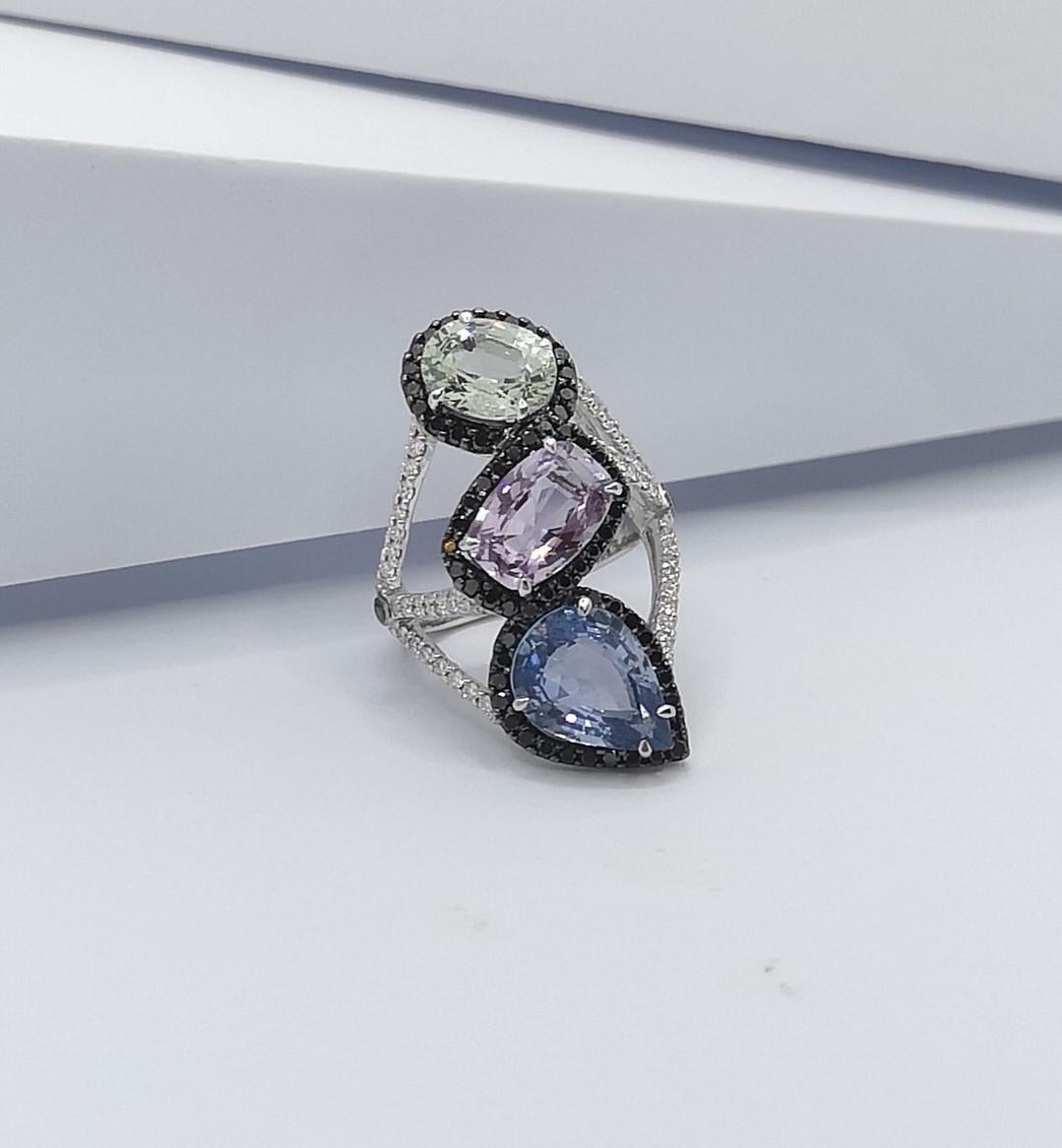 Multi-Color Sapphire with Black Diamond and Diamond Ring 18 Karat White Gold For Sale 5