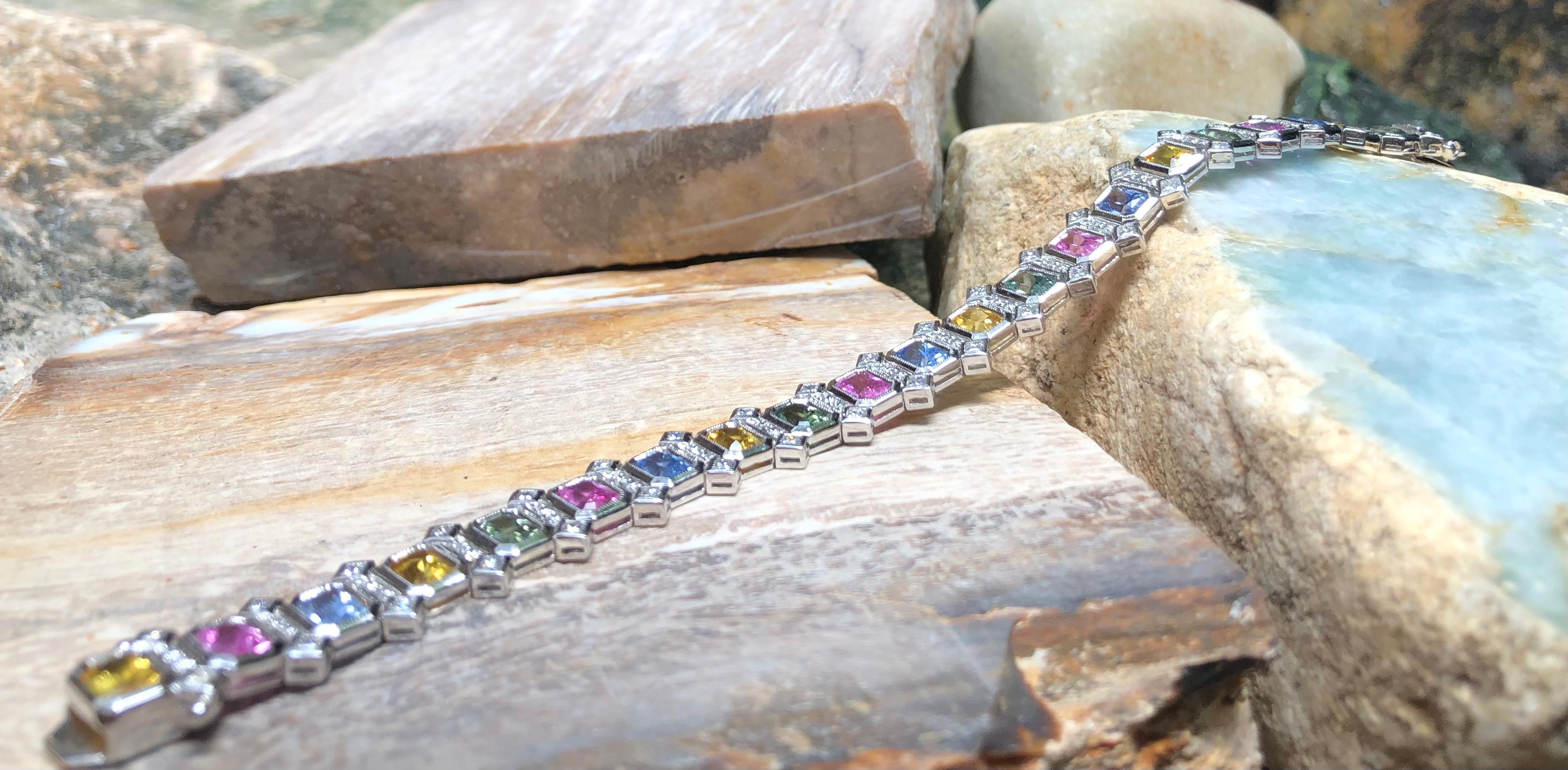 Bracelet de saphirs multicolores et diamants sertis dans une monture en or blanc 18 carats en vente 4