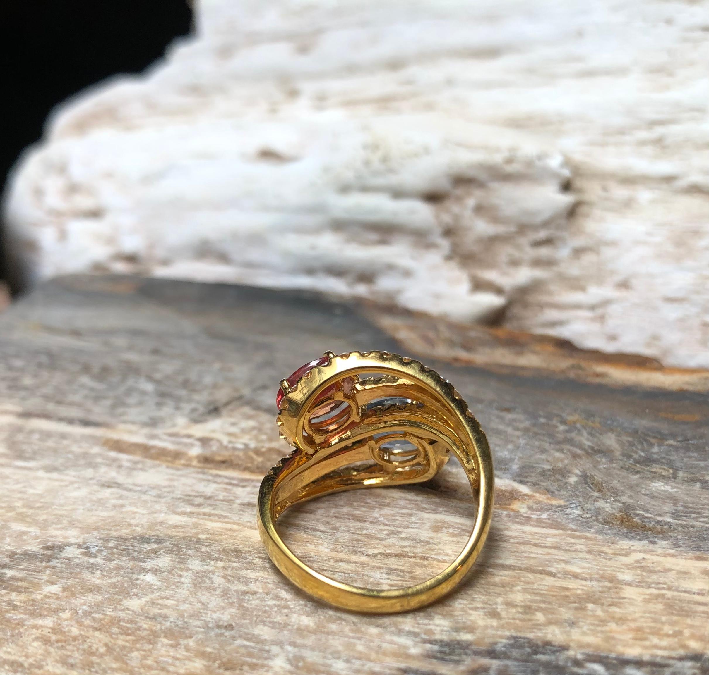 Anello con zaffiro multicolore e diamanti incastonati in oro 18 carati in vendita 5