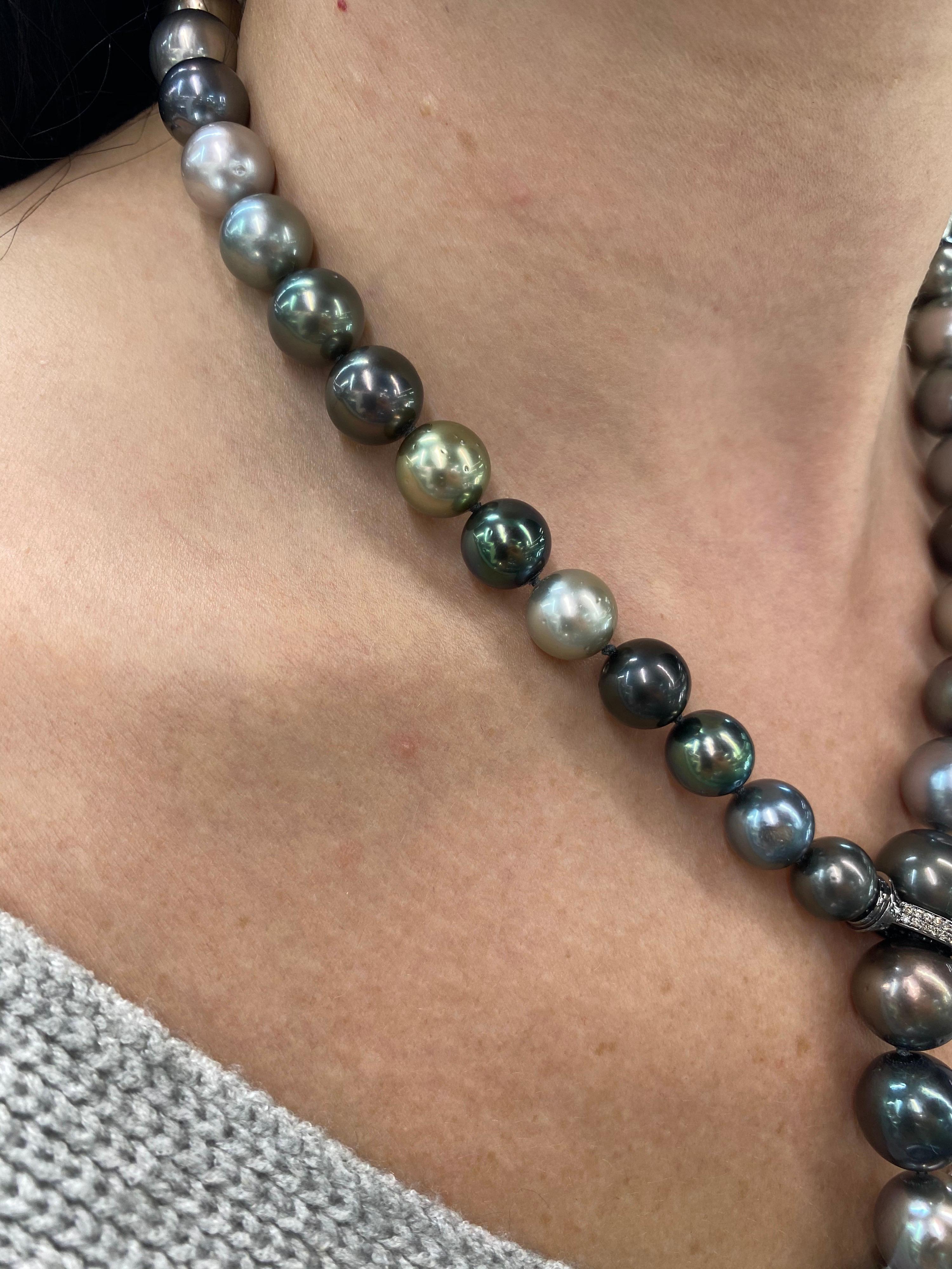 Multi-Color South Sea Tahitian Pearl Diamond Necklace In New Condition In New York, NY