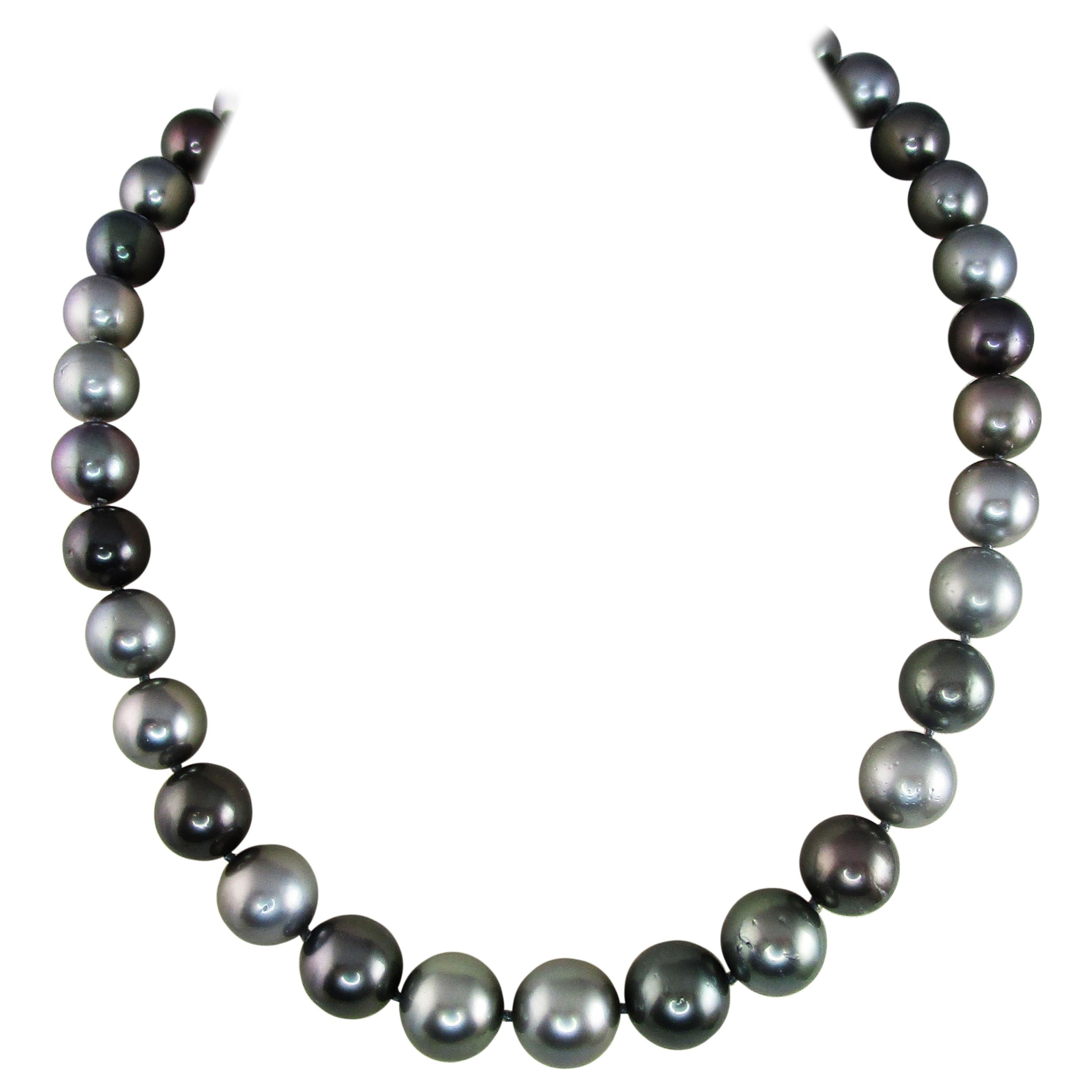 Akoya Pearl Necklace With Gold Clasp For Sale at 1stDibs pearl