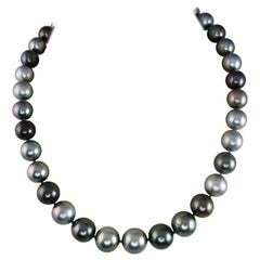 Multi-Color Tahitian Pearl Necklace with 14 Karat Gold Clasp