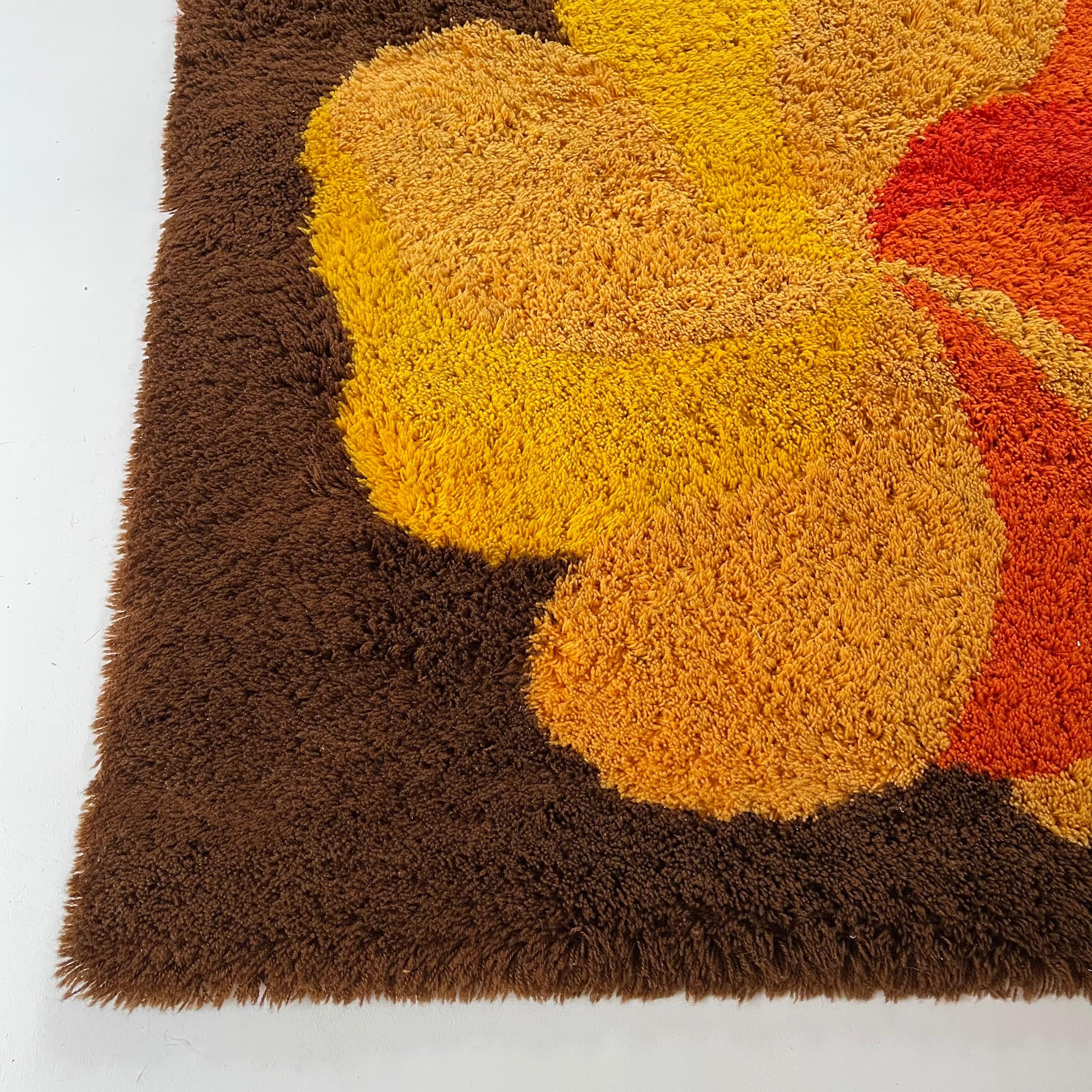 Allemand Tapis moderniste  poils longs multicolore vintage des annes 1970, Allemagne, 1970 en vente