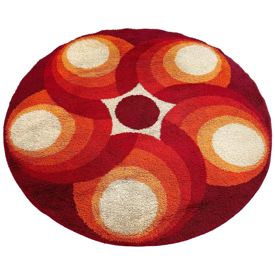 Geometri 1 Rug by Verner Panton at 1stDibs