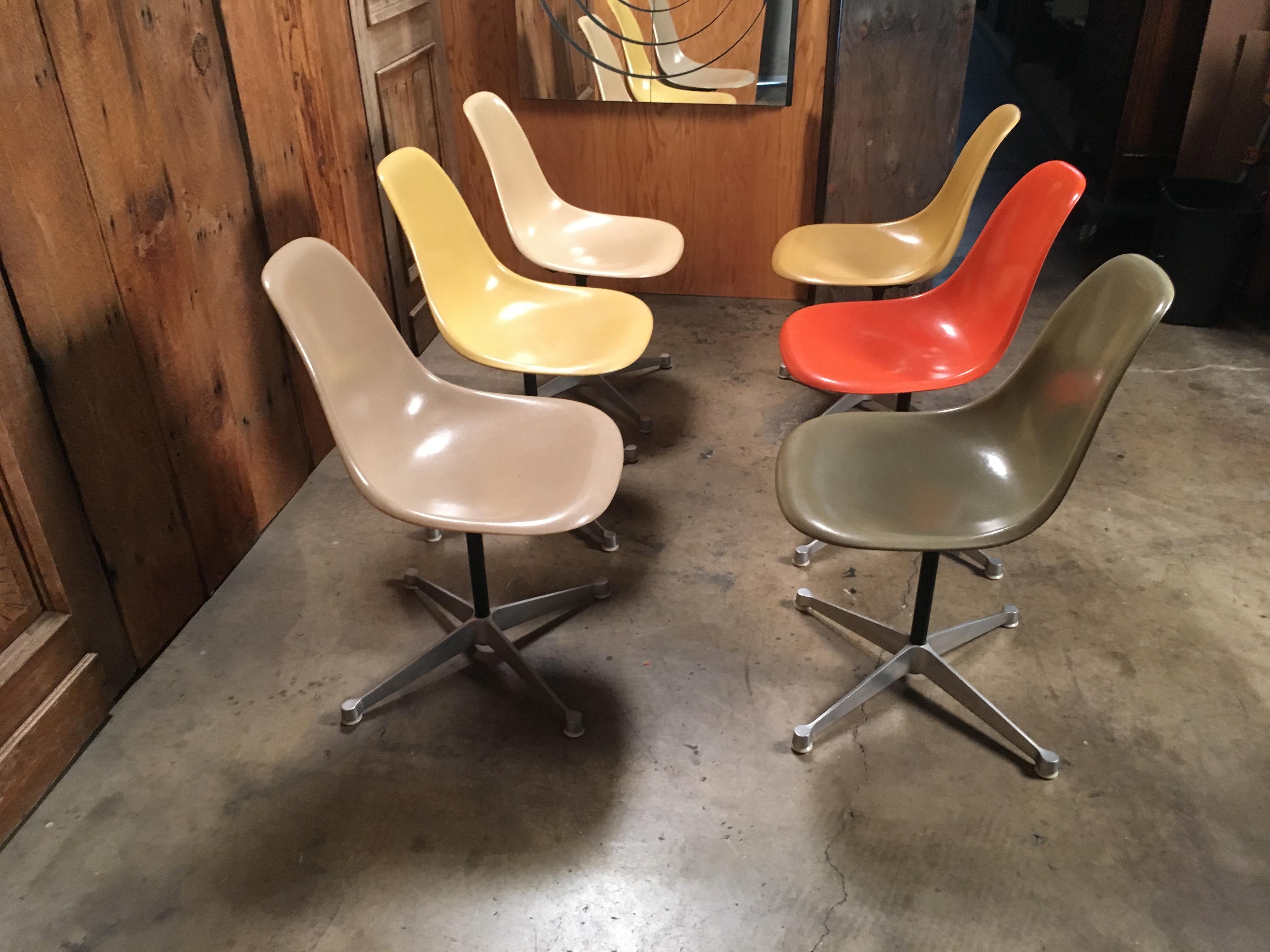 Multicolored Fiberglass Shell Chairs, Charles Eames for Herman Miller In Good Condition In Denton, TX