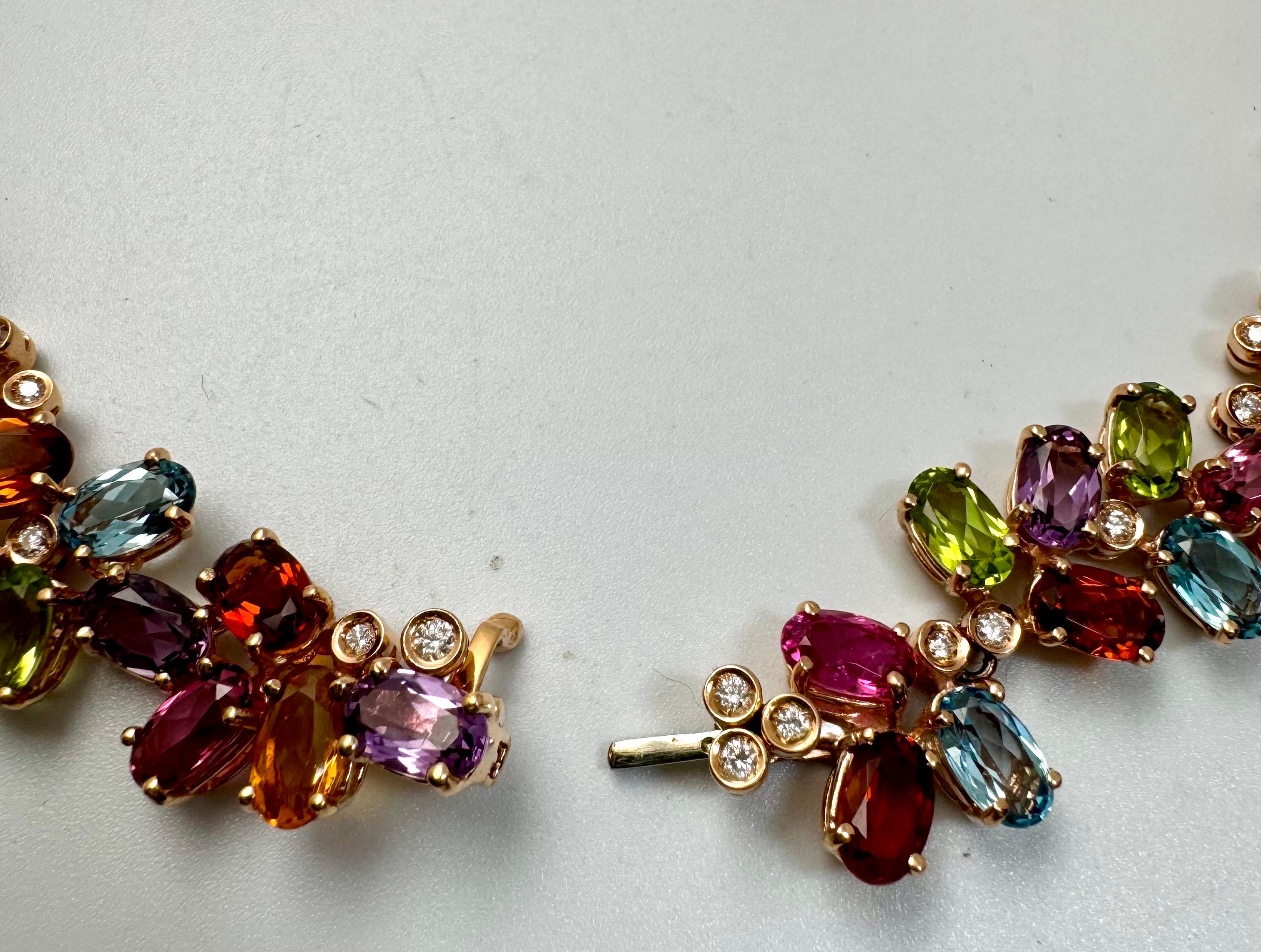 Donna Collana Rainbow con diamanti e gemme multicolore di H. Stern, oro giallo 18 carati 89g in vendita