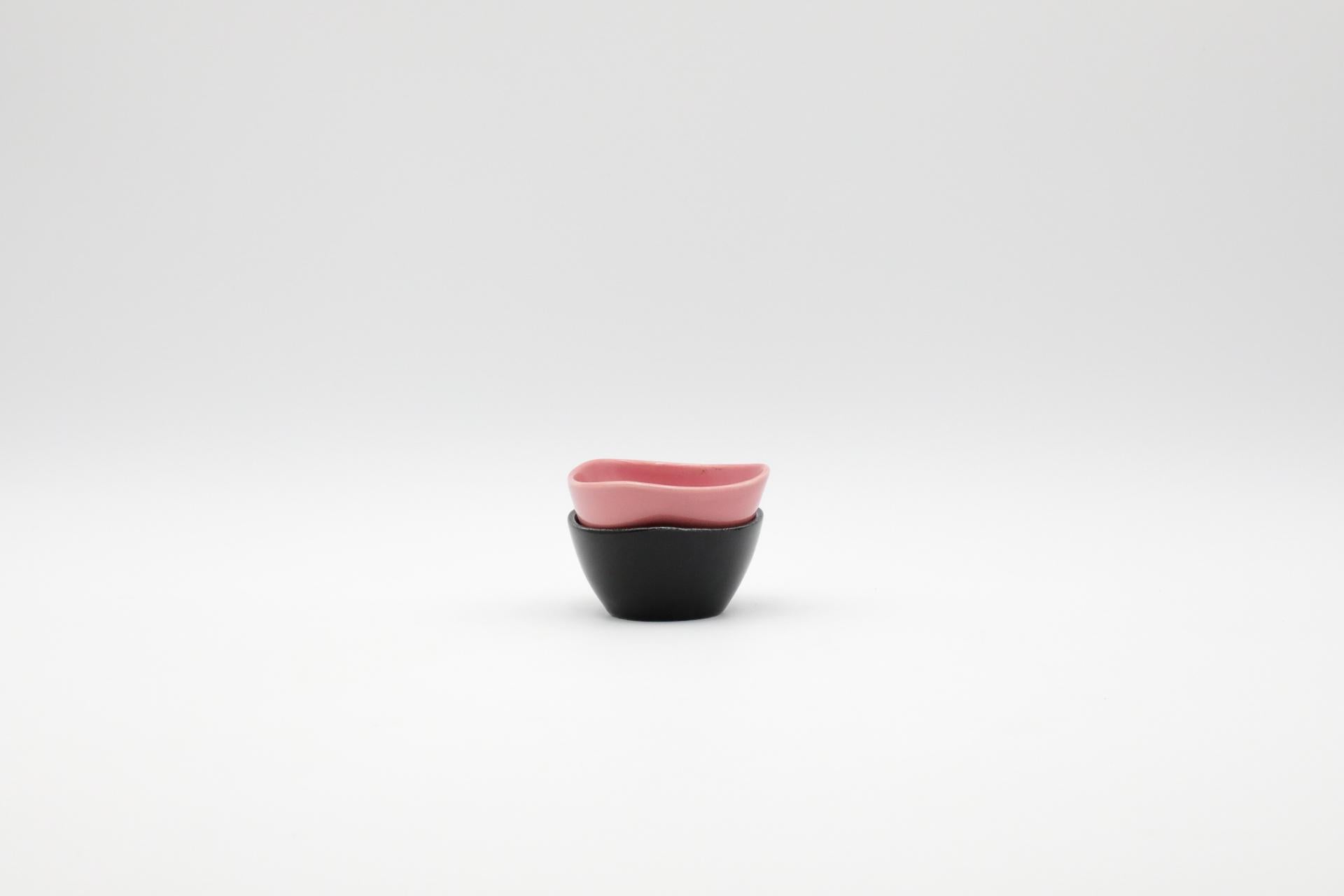 Néerlandais Coupes à condiments triangulaires en céramique multicolore Maastricht en vente