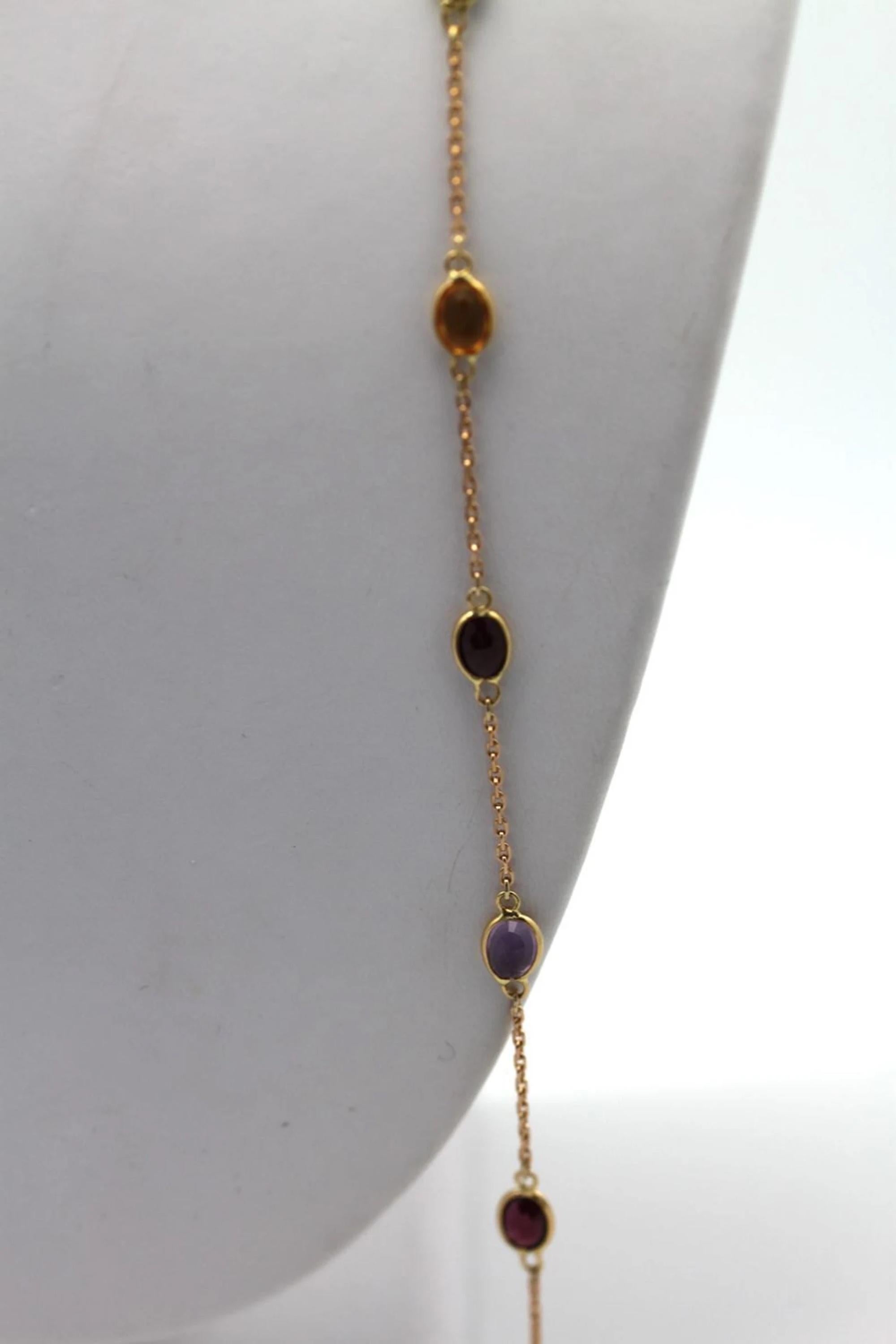 This lovely 18k yellow gold chain is quite long at approximately 32