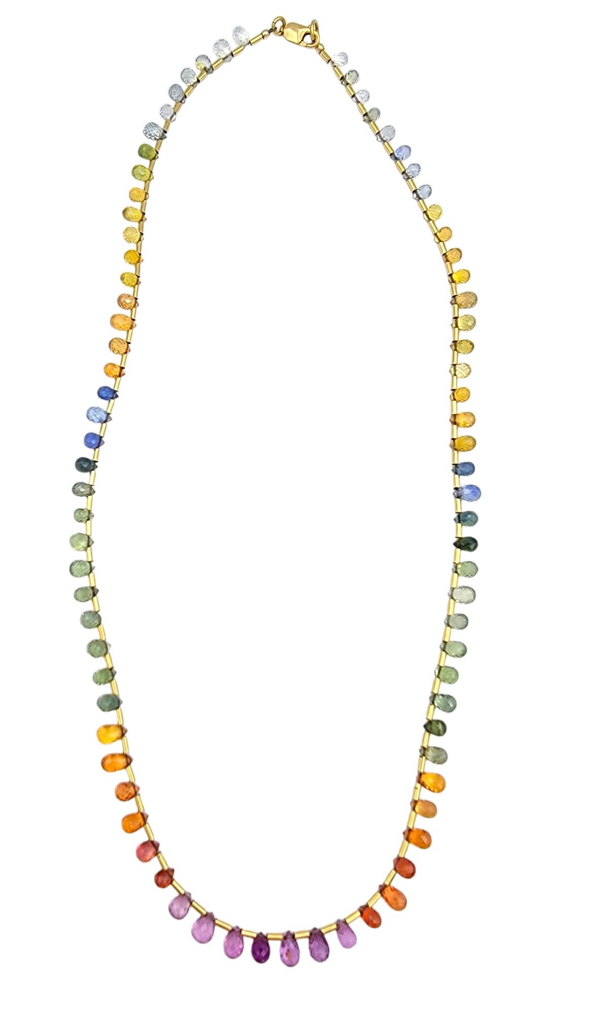 Donna Collana con fili di gemme briolette arcobaleno multicolore in oro giallo 18 carati in vendita