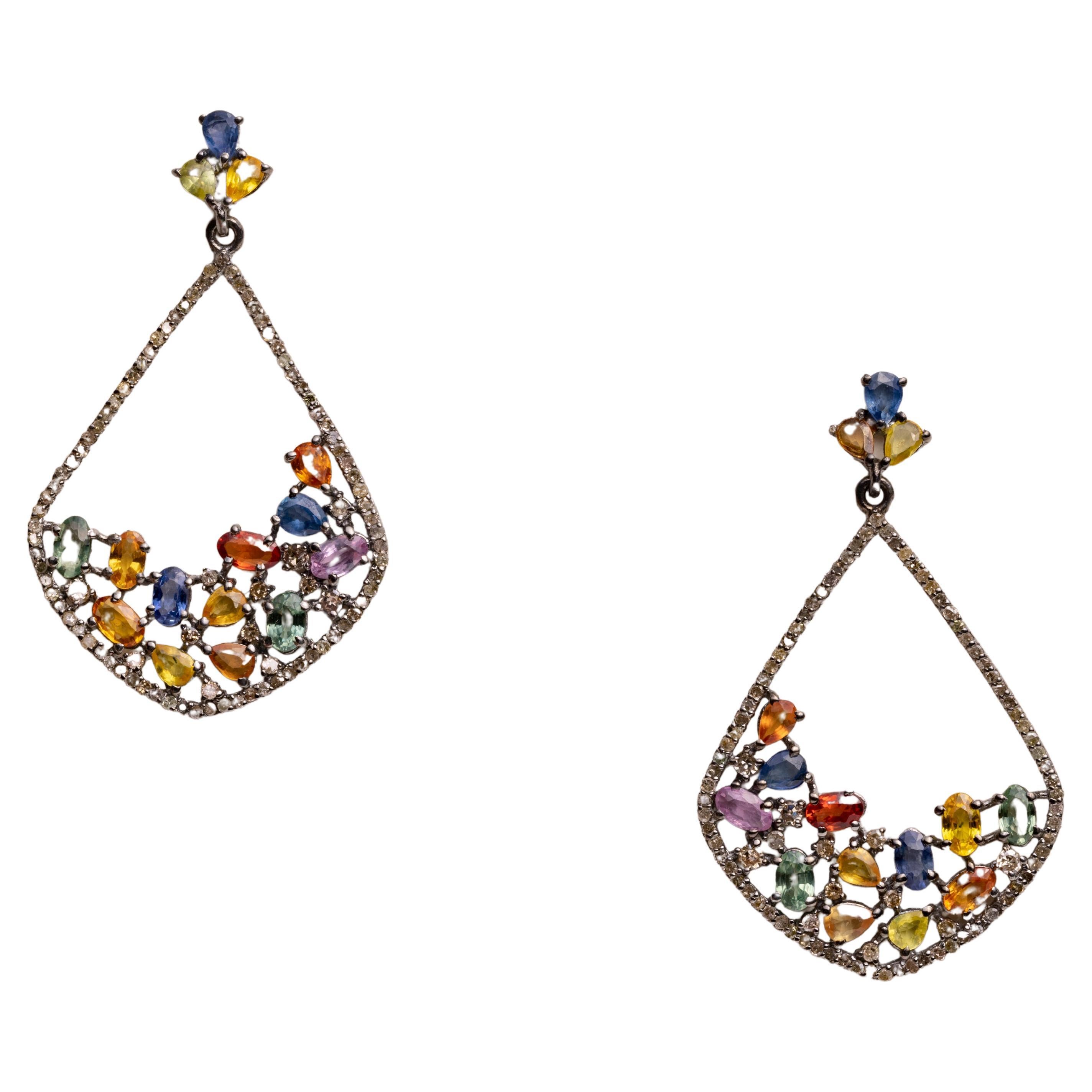 Boucles d'oreilles pendantes saphir multicolore et diamant