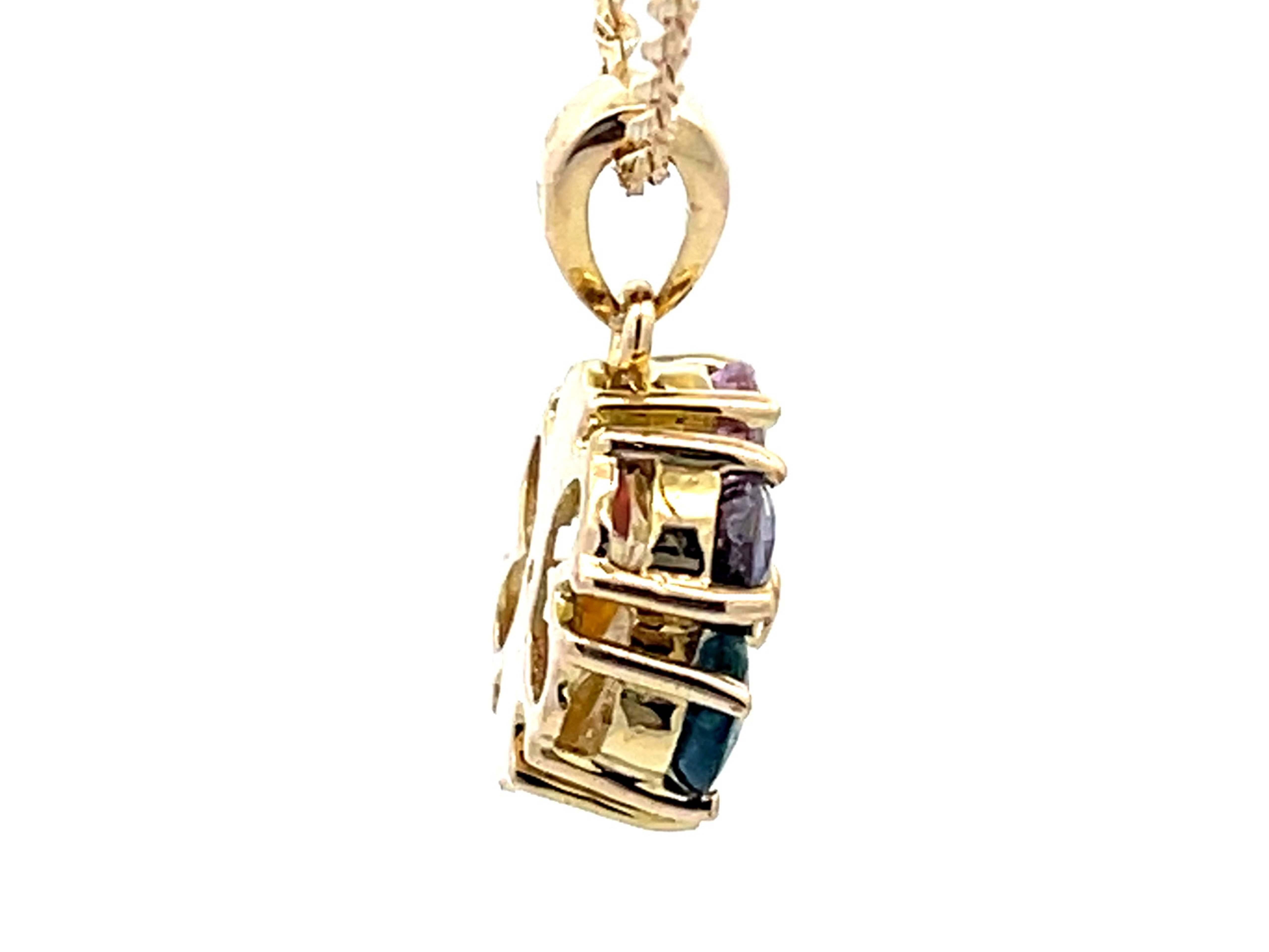 Pendentif fleur en saphir multicolore et diamant et chaîne en or 14k Excellent état - En vente à Honolulu, HI