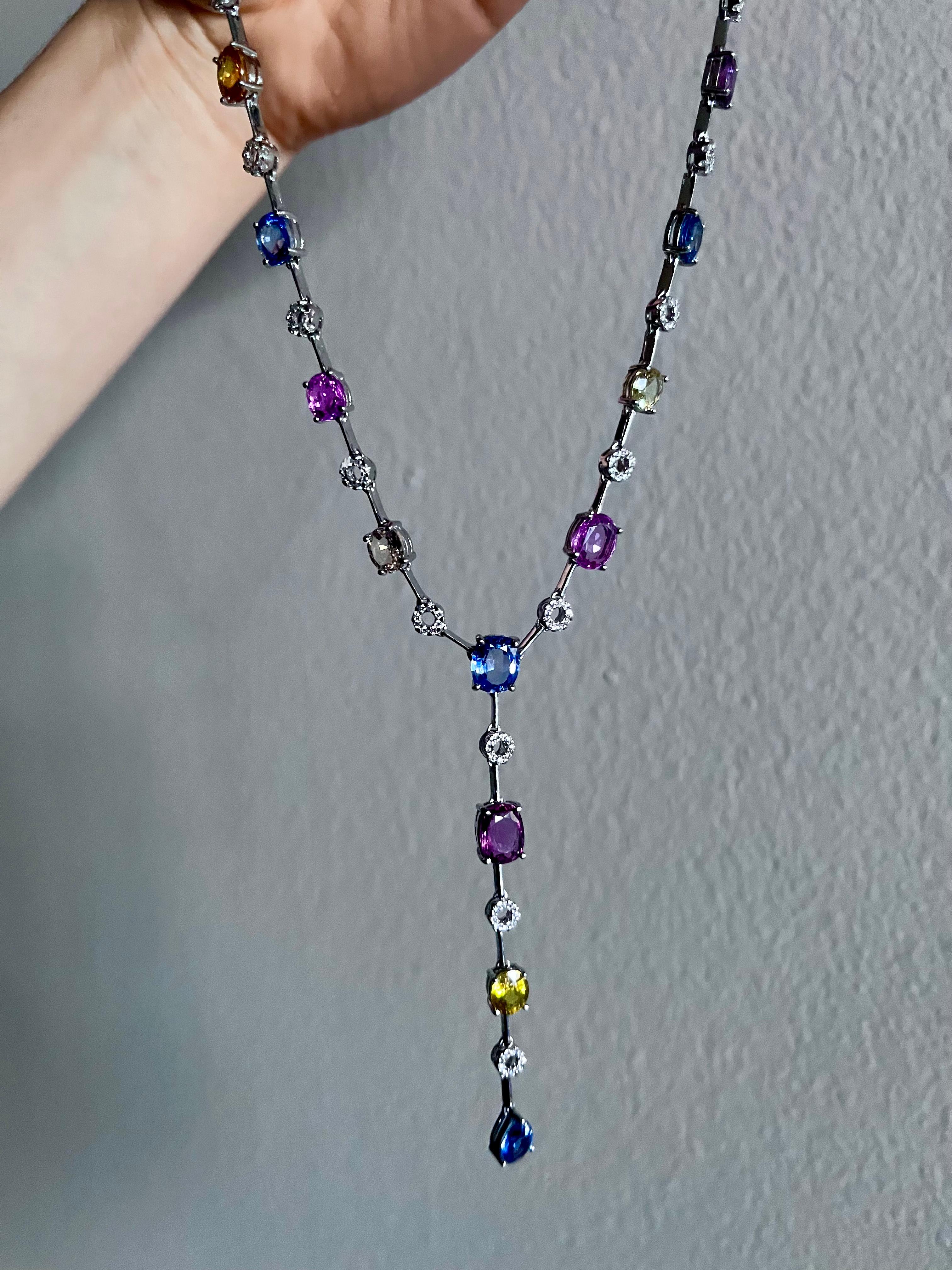 Taglio cuscino Collana Lariat con zaffiri e diamanti multicolore in vendita