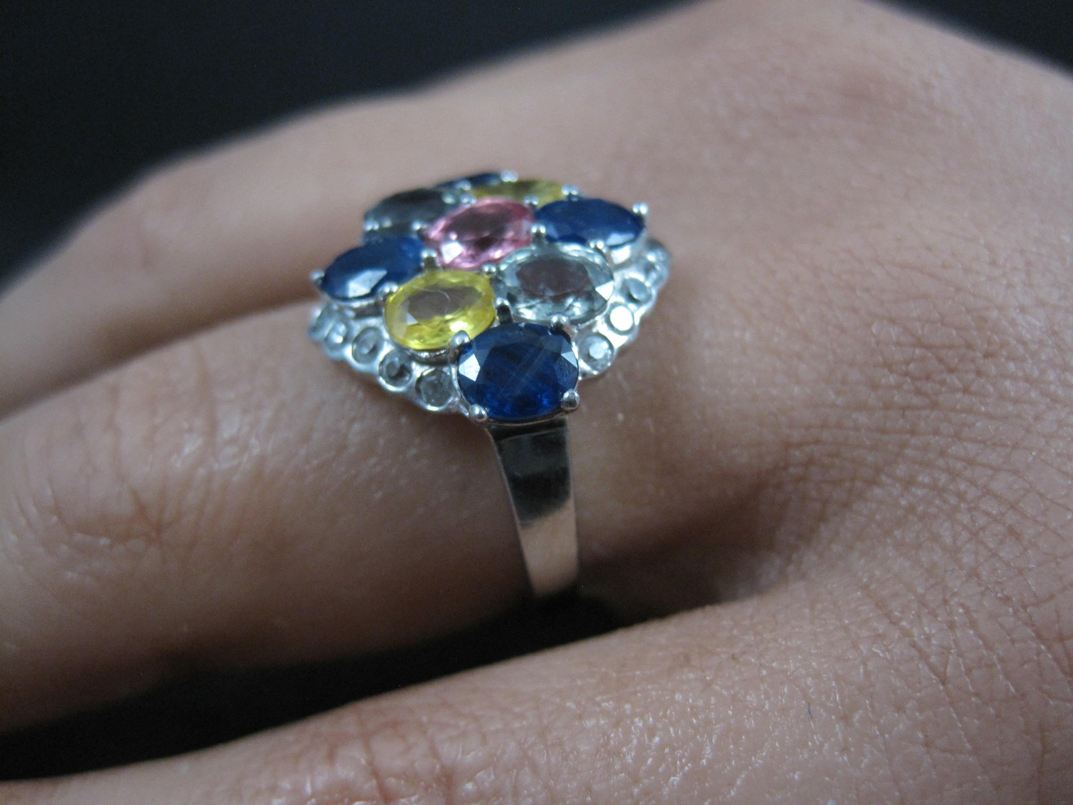 Anello con zaffiro multicolore in argento sterling misura 5 in vendita 3