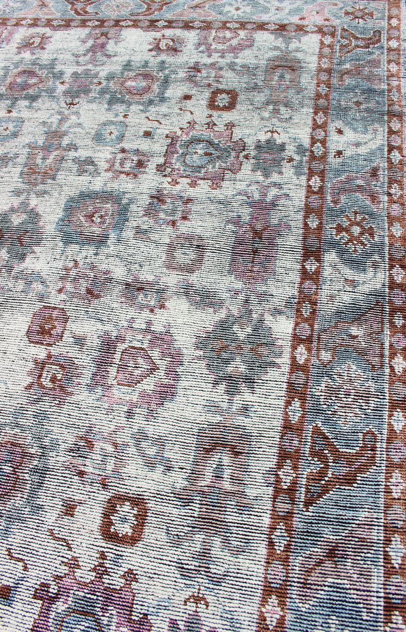 Multi-Colored Transitional Design Distressed Rug in Ivory, Blue, Lavender In Distressed Condition For Sale In Atlanta, GA