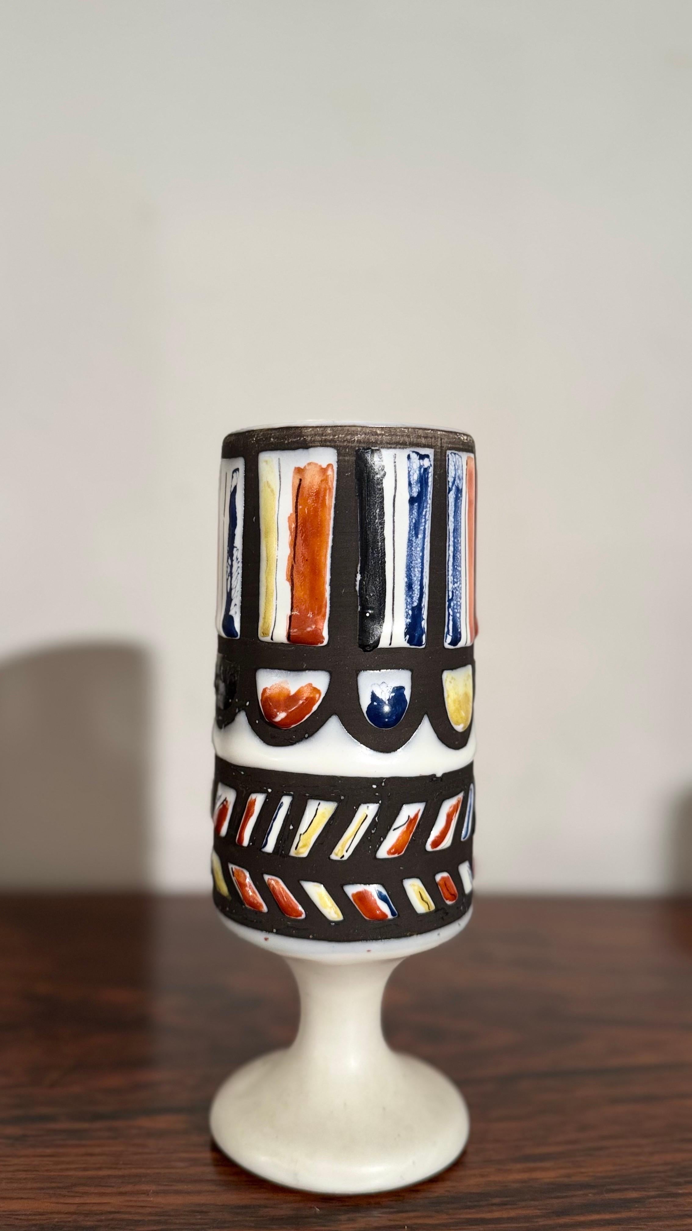 Multi Colors Graphic Glazed Goblet, Vase Design by Roger Capron for Vallauris en vente 2