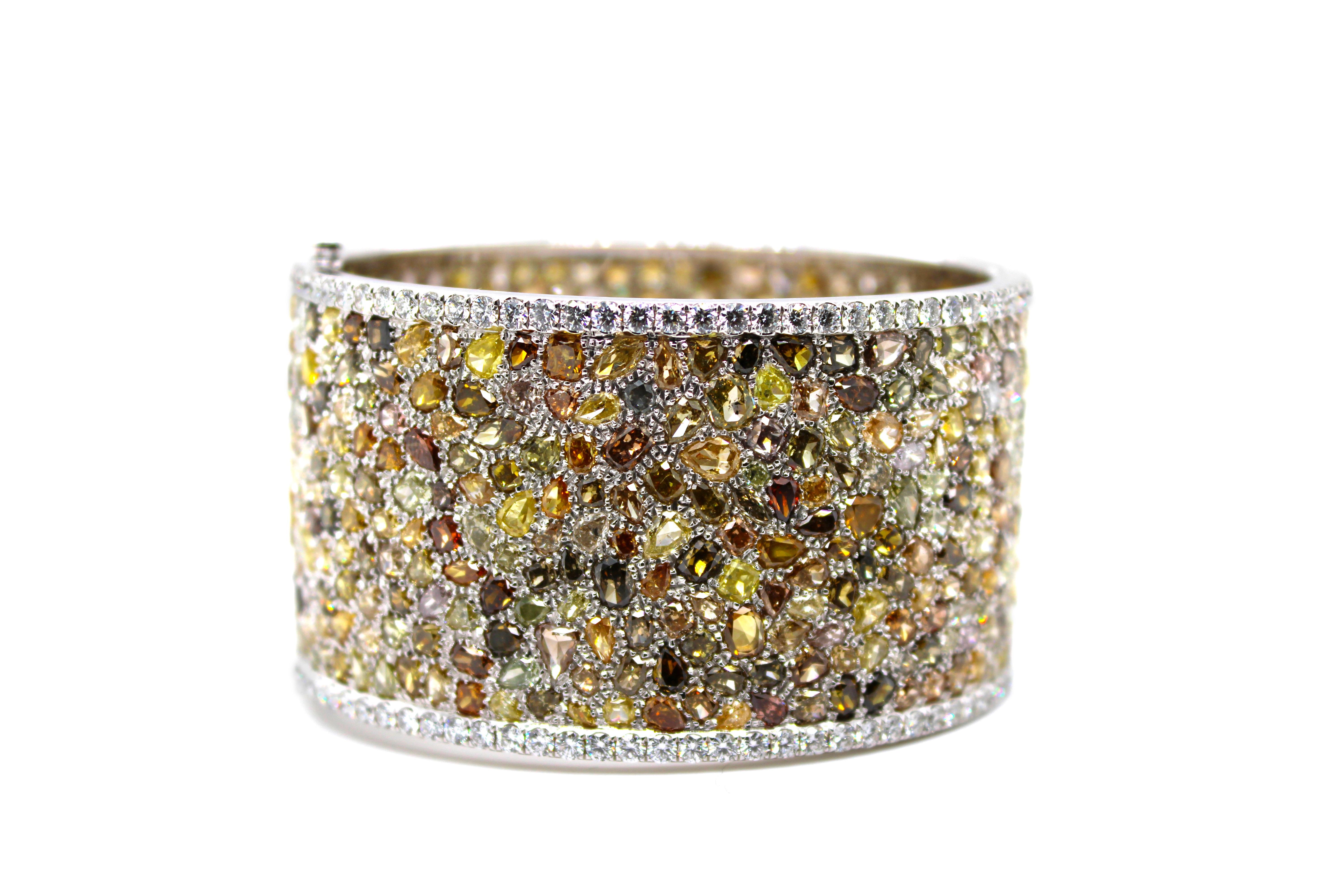 Round Cut Natural 81 Carat Multi Coloured Diamond Bangle in 18KG, Unique ONLY ONE For Sale