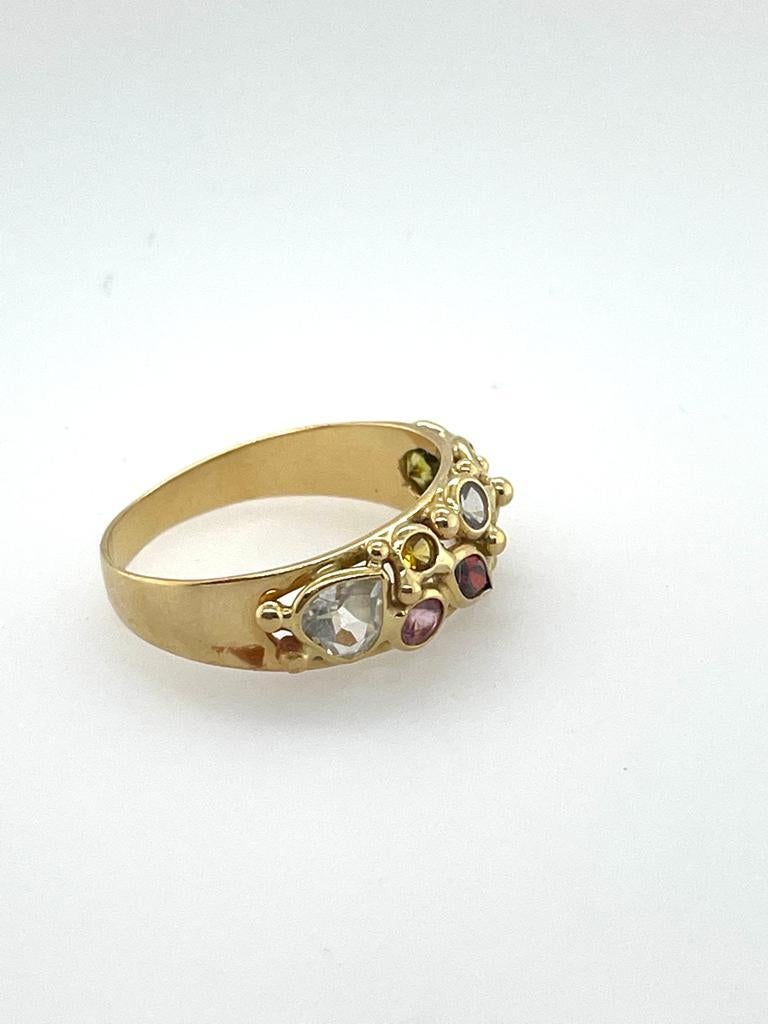 Ring mit mehrfarbigen Edelsteinen im Kuppelstil aus 18 Karat Gelbgold im Zustand „Hervorragend“ in Brisbane, AU