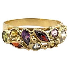 Ring mit mehrfarbigen Edelsteinen im Kuppelstil aus 18 Karat Gelbgold