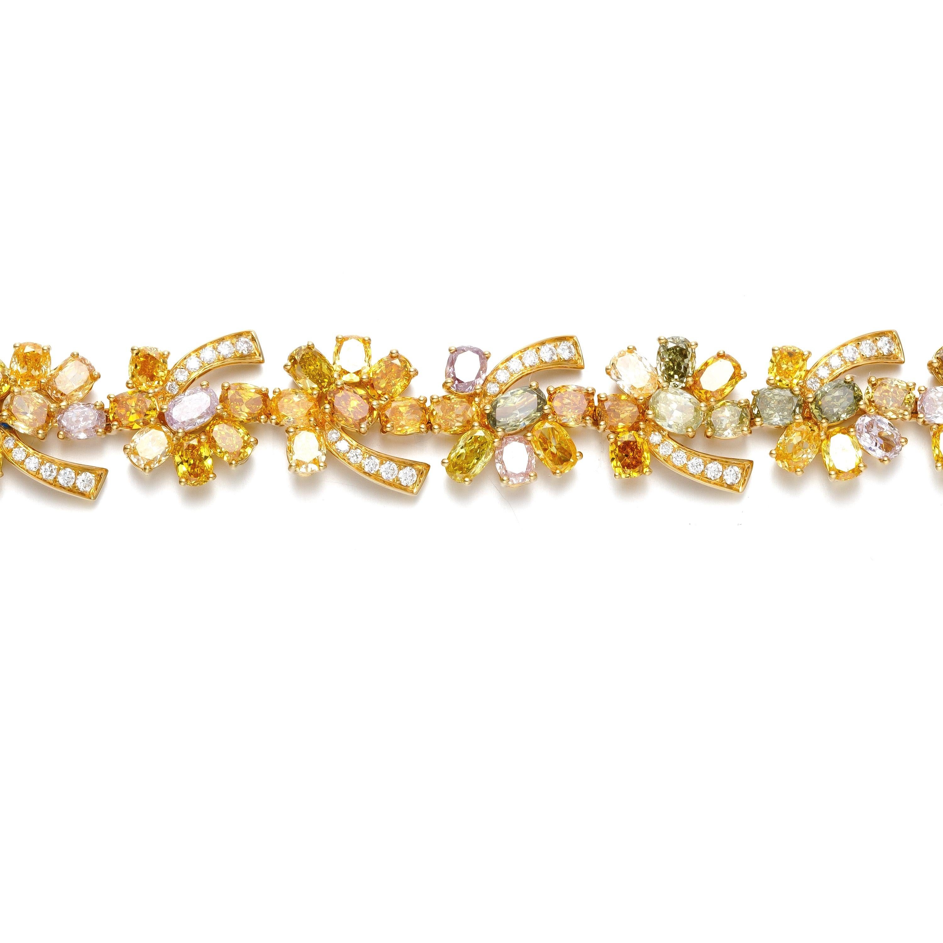 Multi-coloured natural fancy diamond bracelet with mixed shape diamonds in 18KT In New Condition For Sale In Hong Kong, HK