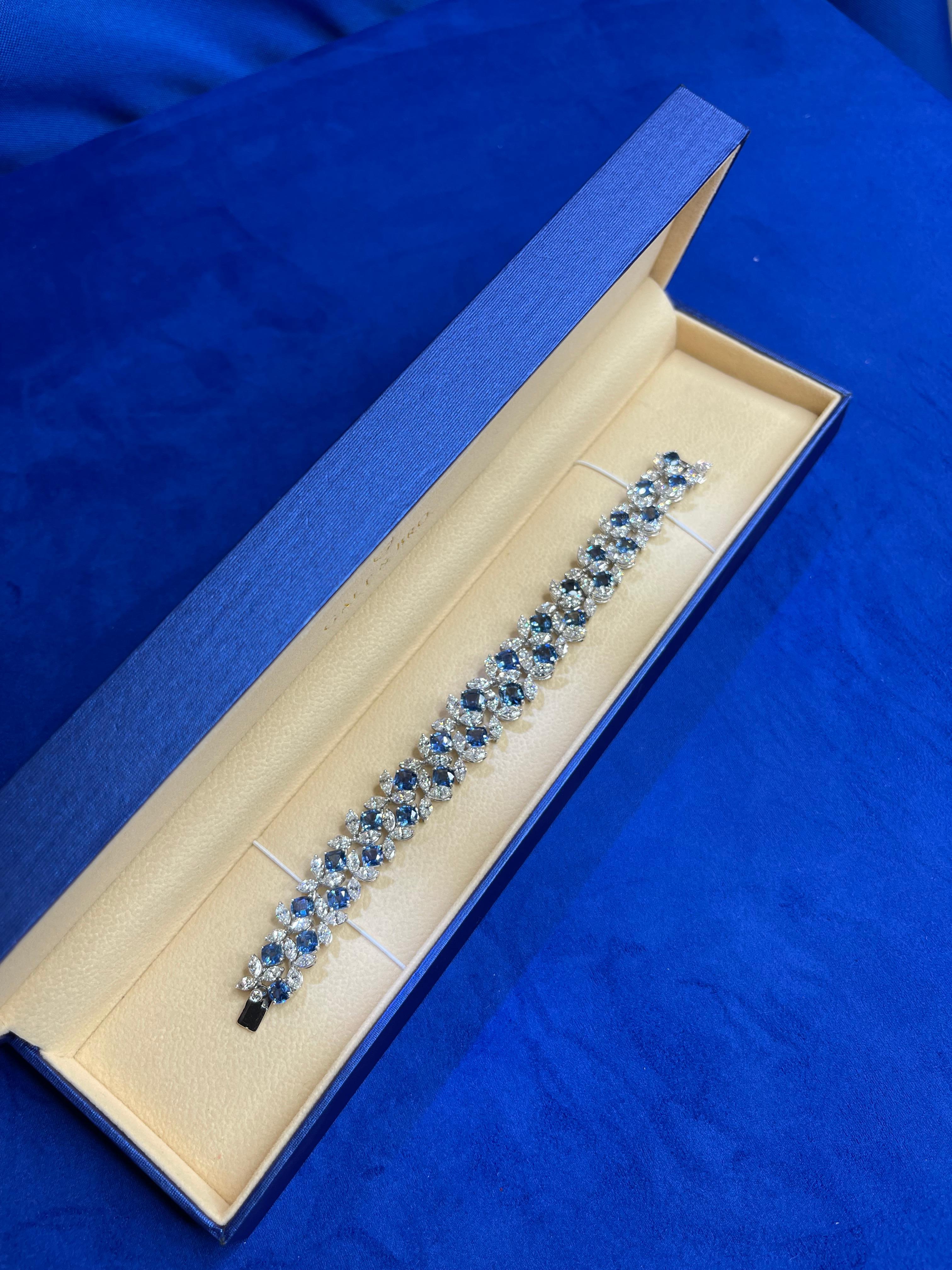 Women's or Men's Multi Cushion Shape Blue Sapphire Diamond 18 Karat White Gold Tennis Bracelet For Sale