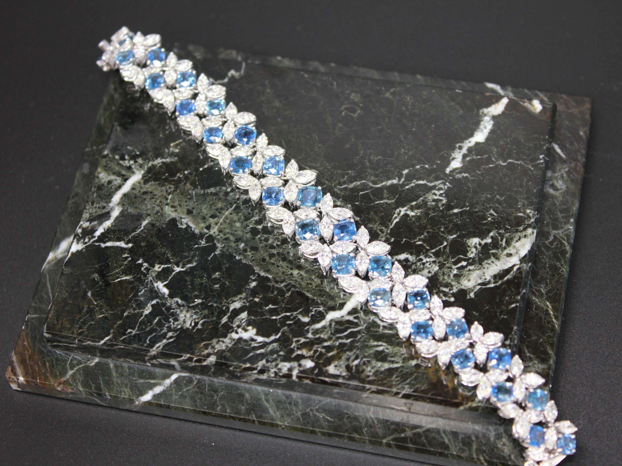 Multi Cushion Shape Blue Sapphire Diamond 18 Karat White Gold Tennis Bracelet For Sale 2