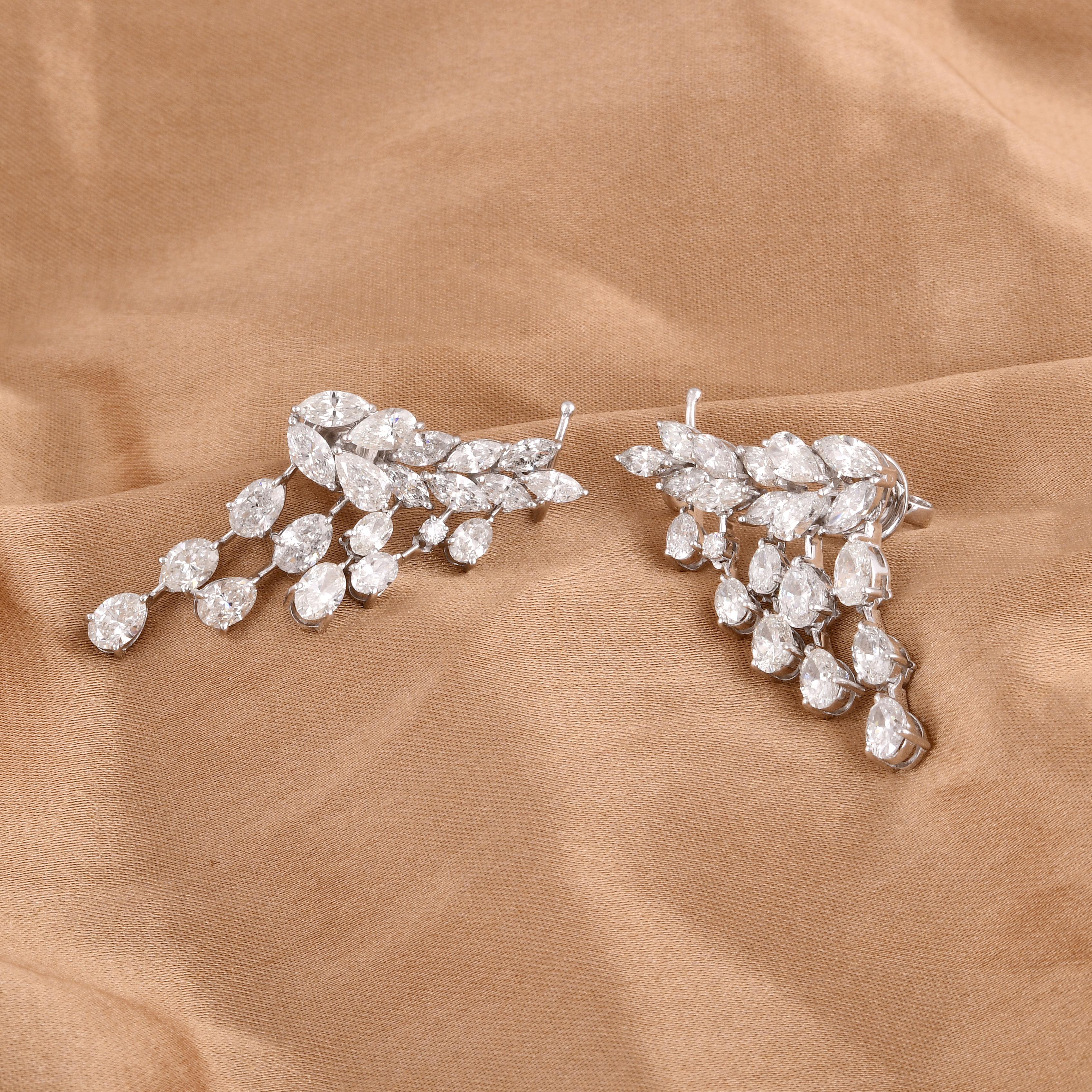 Moderne Boucles d'oreilles pendantes en or blanc 14k avec diamants multi-tailles 6.32 ct. en vente
