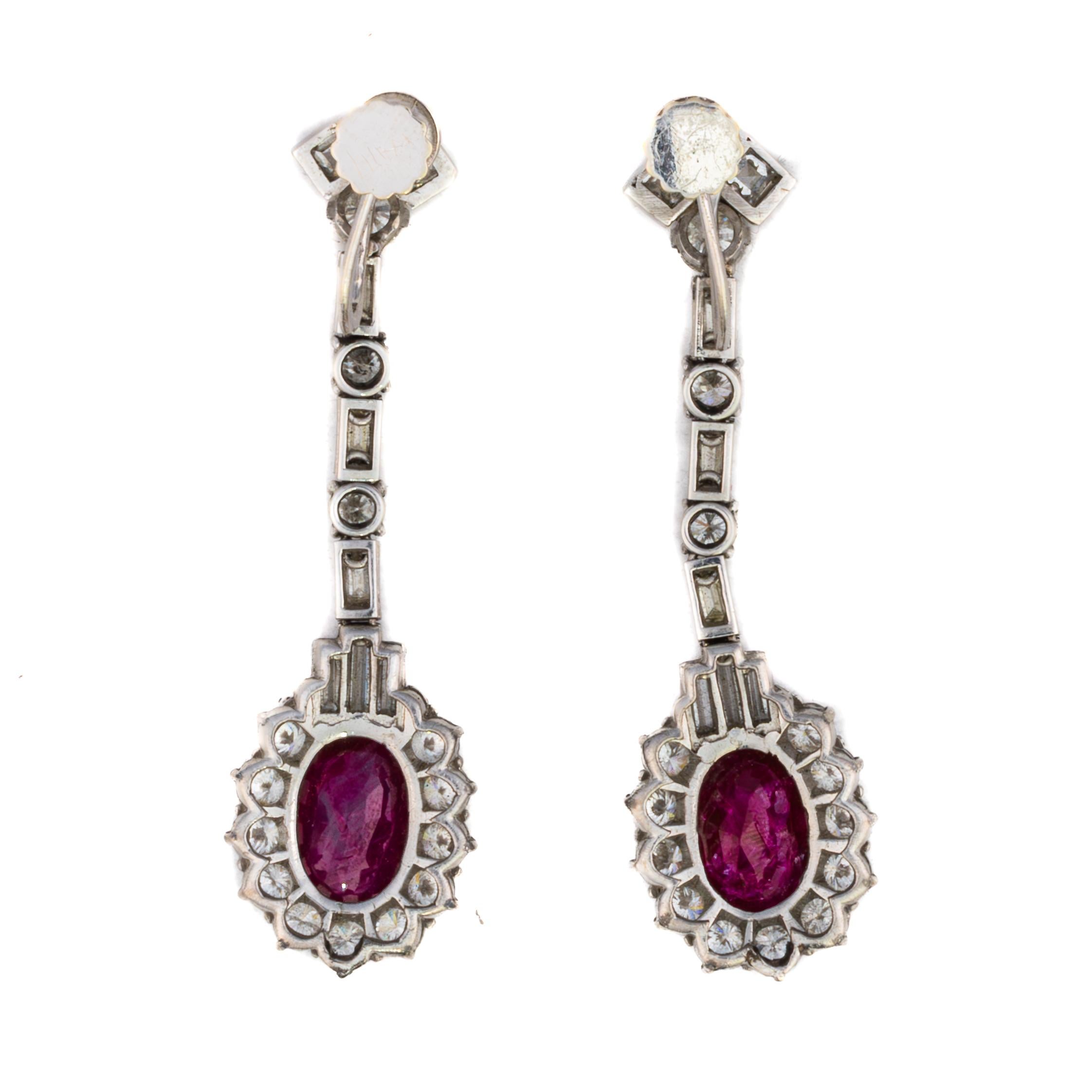 Rétro Multi Cut Diamond & Ruby Drop Earrings en vente