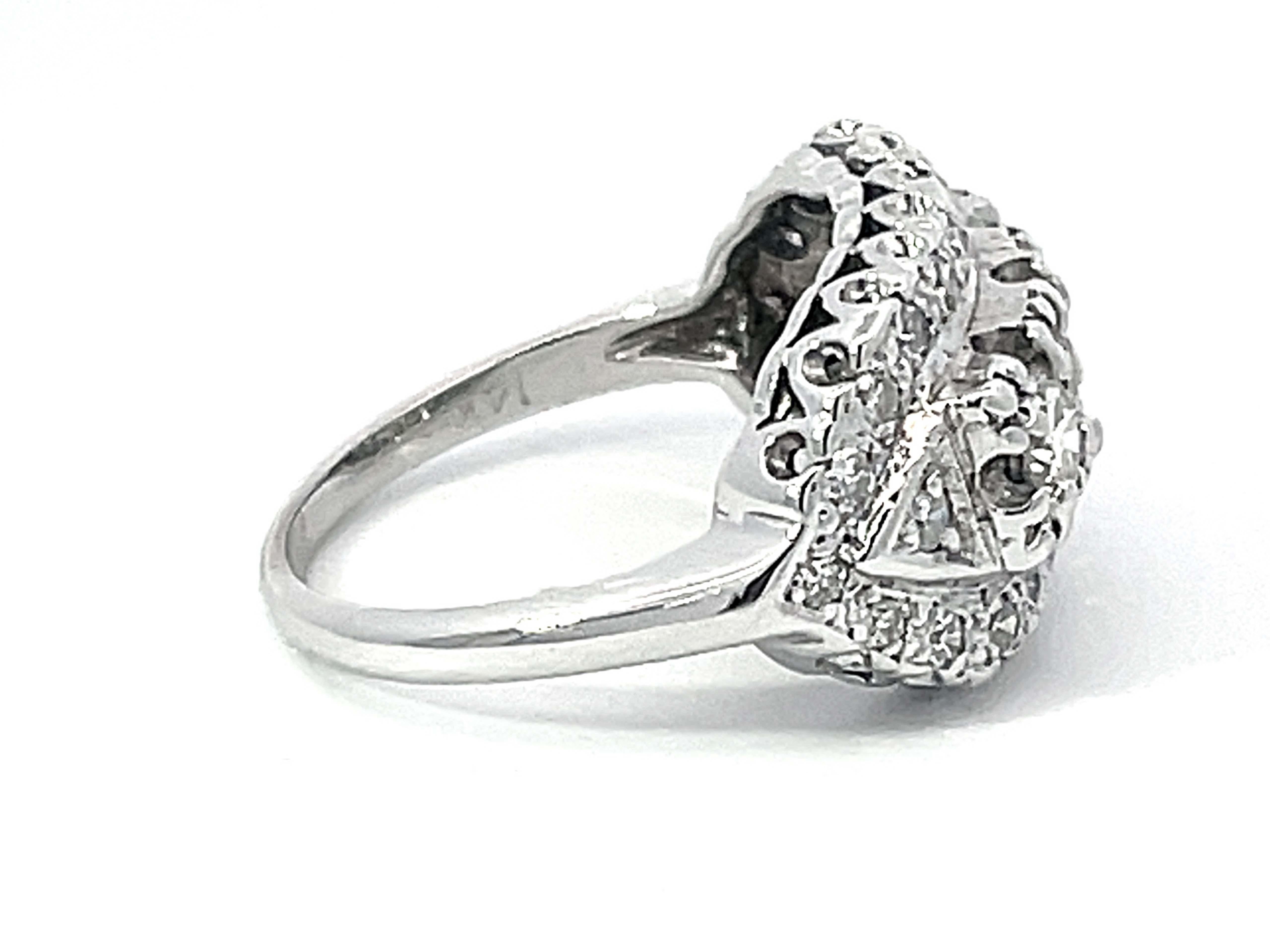 Multi Diamond Band Ring in 14k White Gold In Excellent Condition For Sale In Honolulu, HI