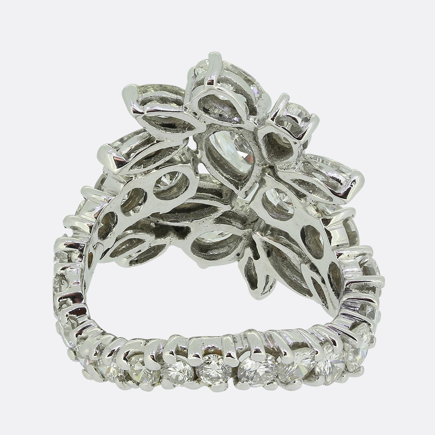 Multi Diamond Cluster Ring Size K 1/2 (51) In Good Condition For Sale In London, GB