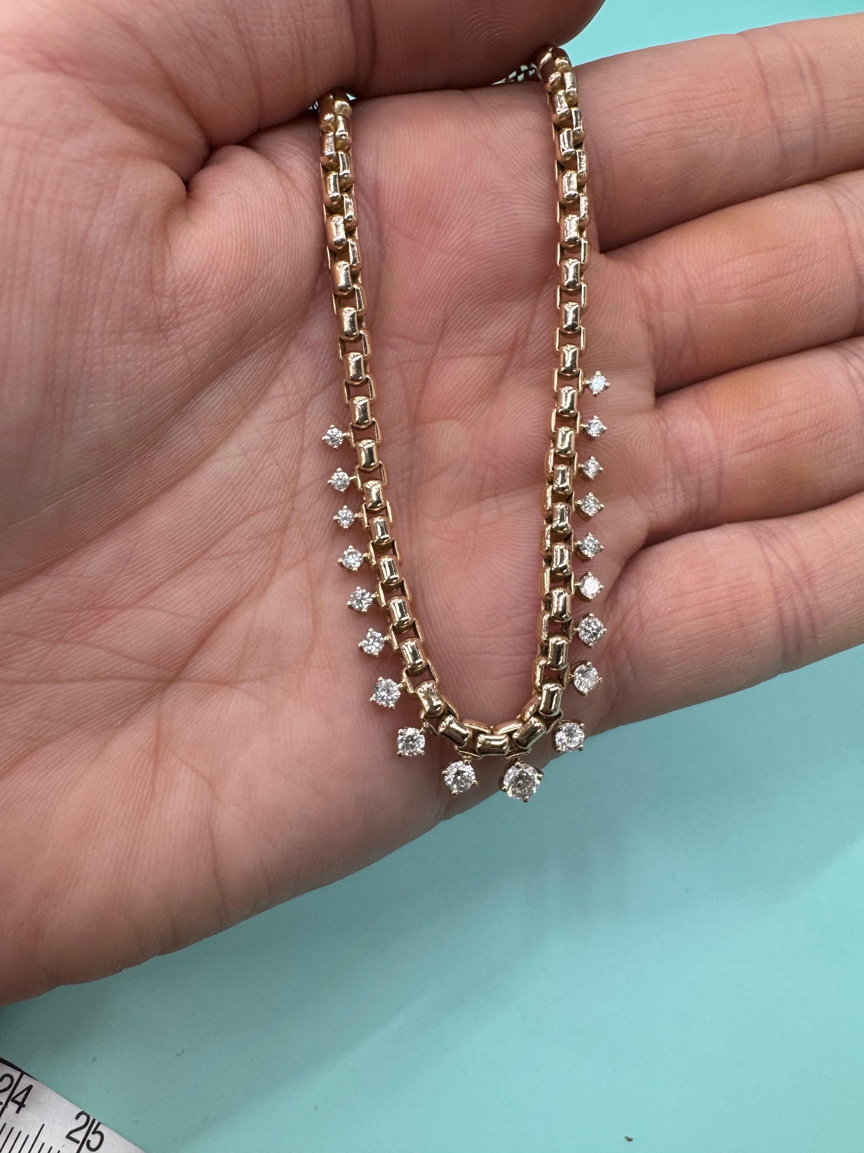 Taille ronde Collier à maillons en or jaune 14 carats avec pendentifs à diamants multiples 1.23 carats Ajustable en vente