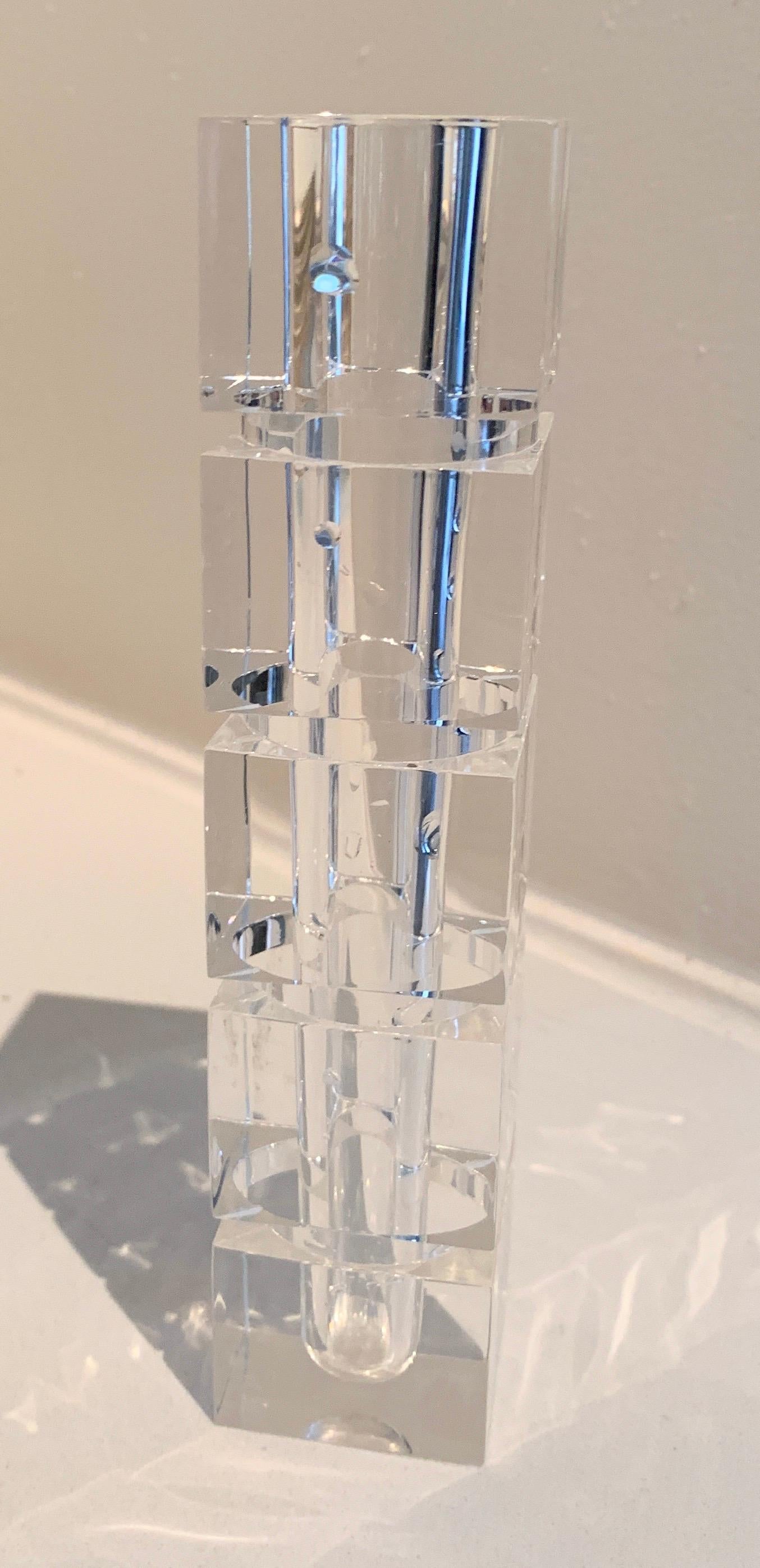 Multi Faceted Acrylic Bud Vase For Sale 2
