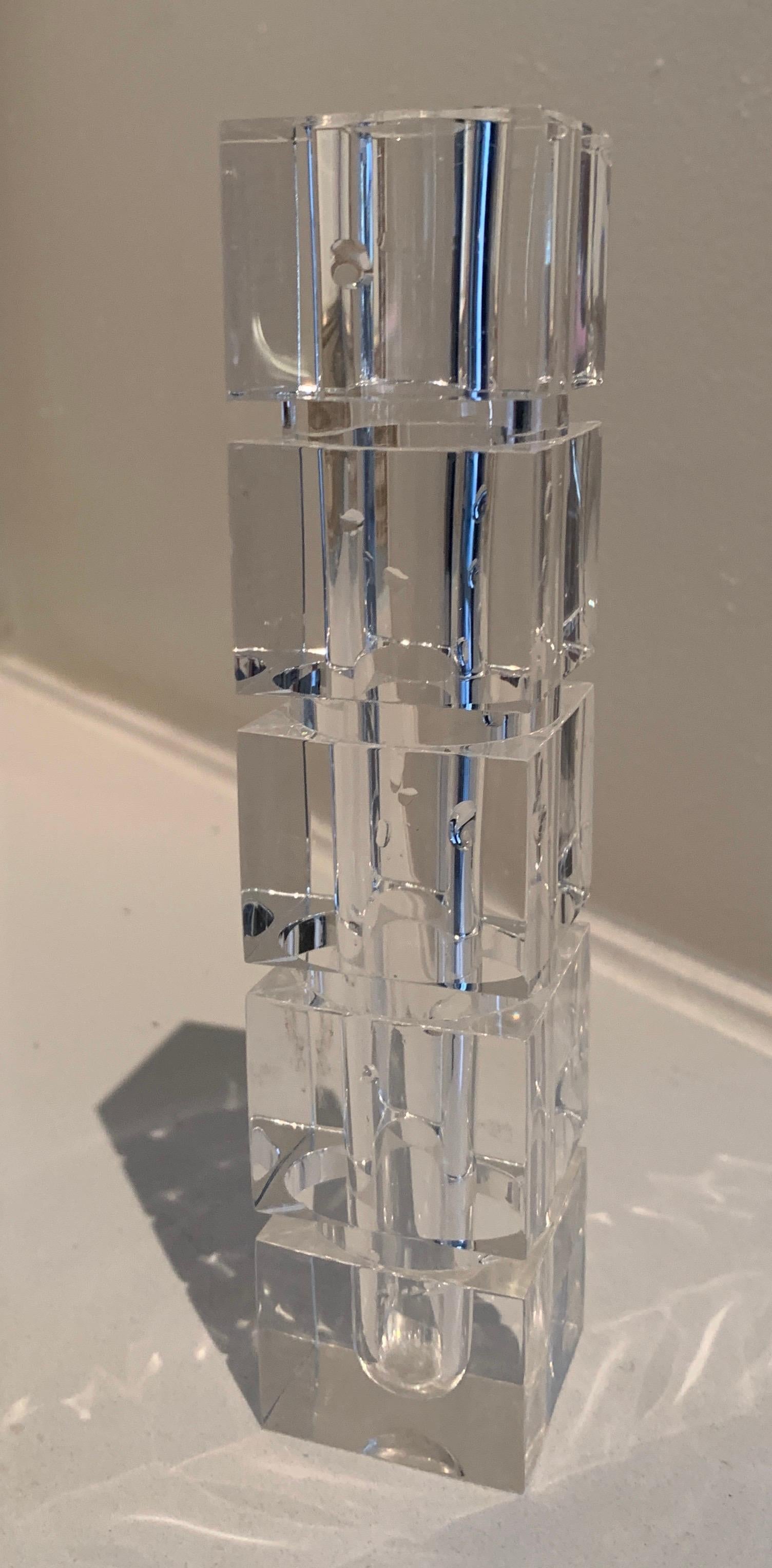 Vaso a bocciolo in acrilico multisfaccettato in vendita 3