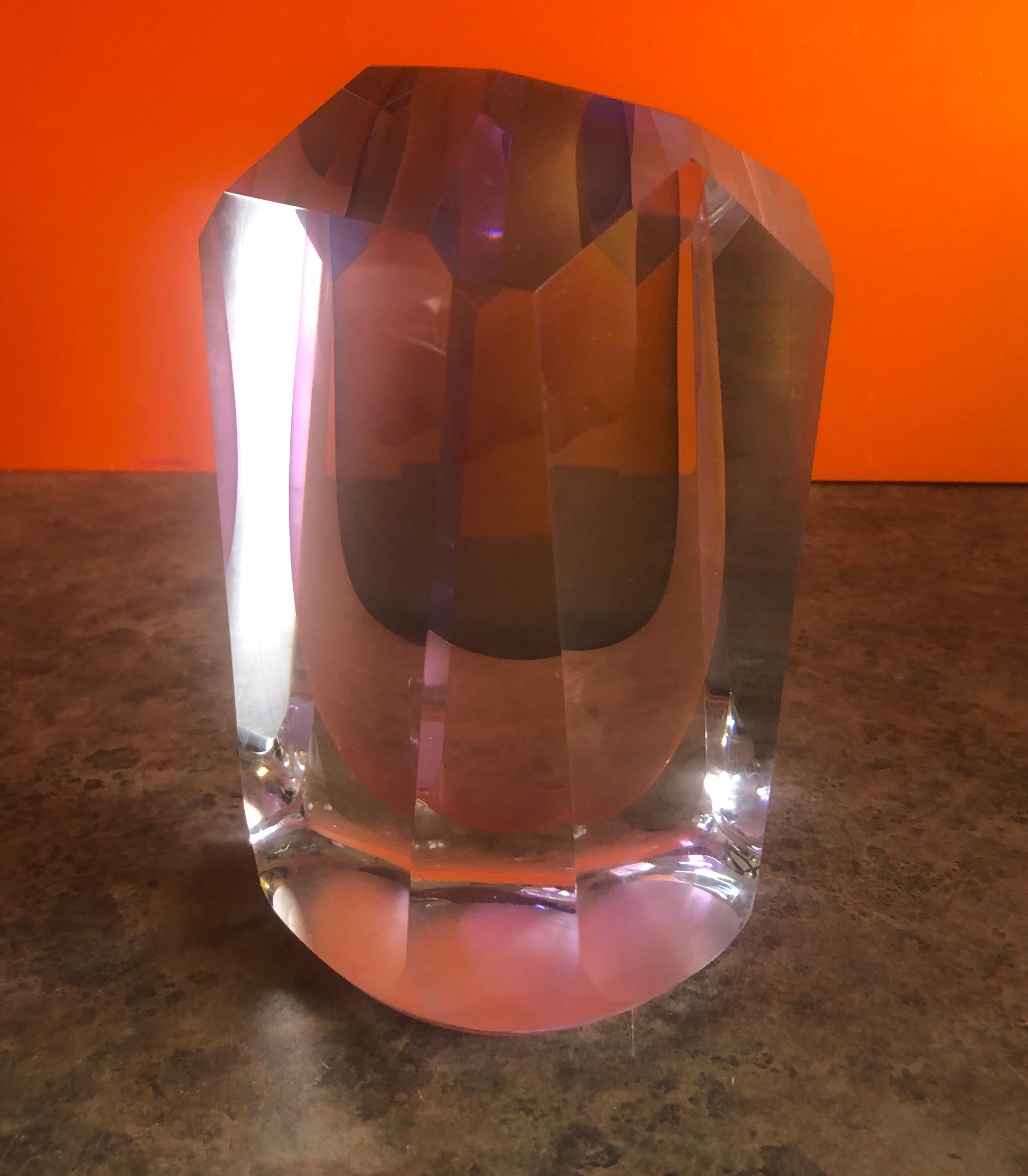 Facettierte Kunstglas-Skulptur/Briefbeschwerer von Ed Nesteruk (Glaskunst) im Angebot