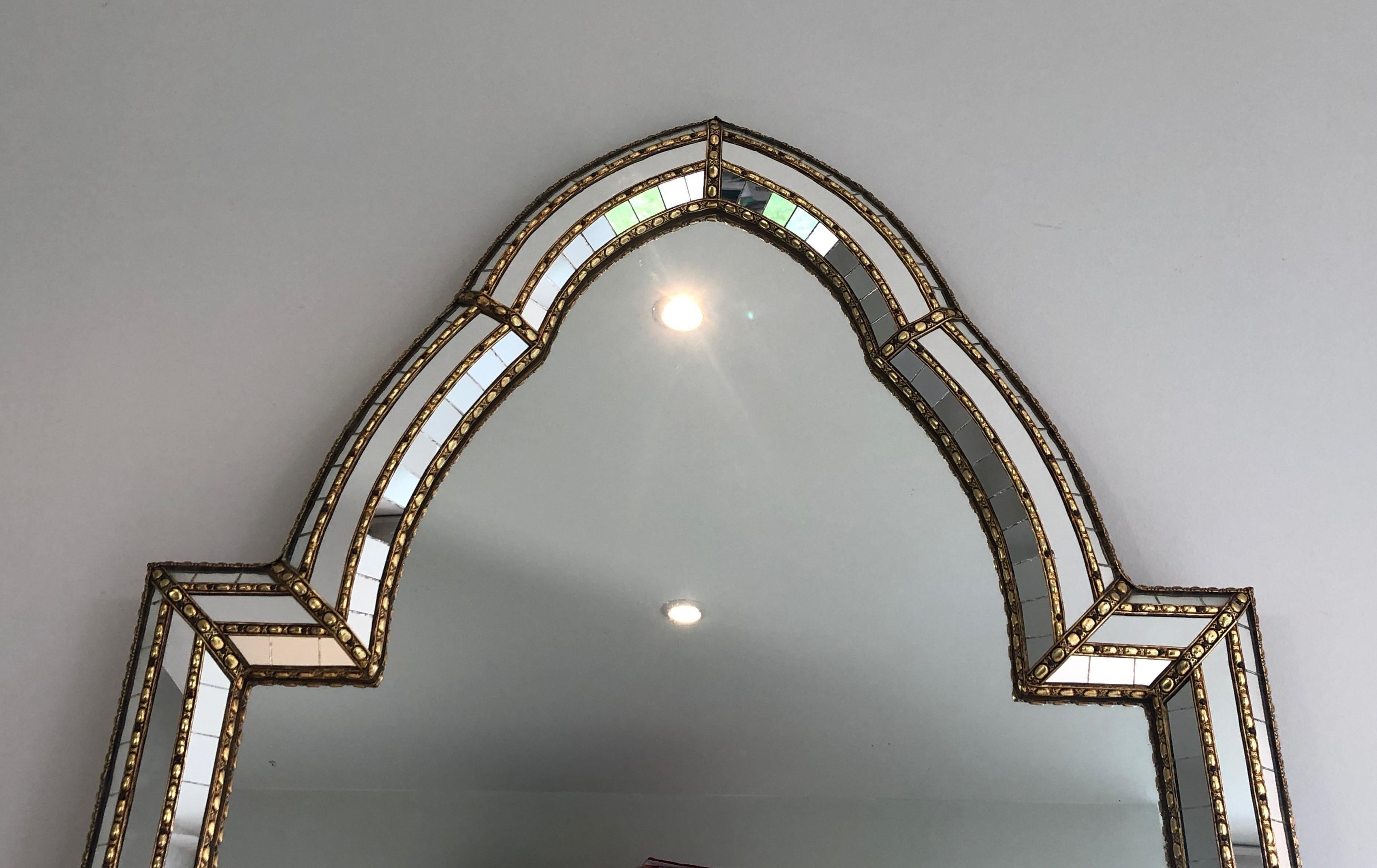 Multi-Facets Mirror with Brass Garlands, French, circa 1970 In Good Condition For Sale In Marcq-en-Barœul, Hauts-de-France
